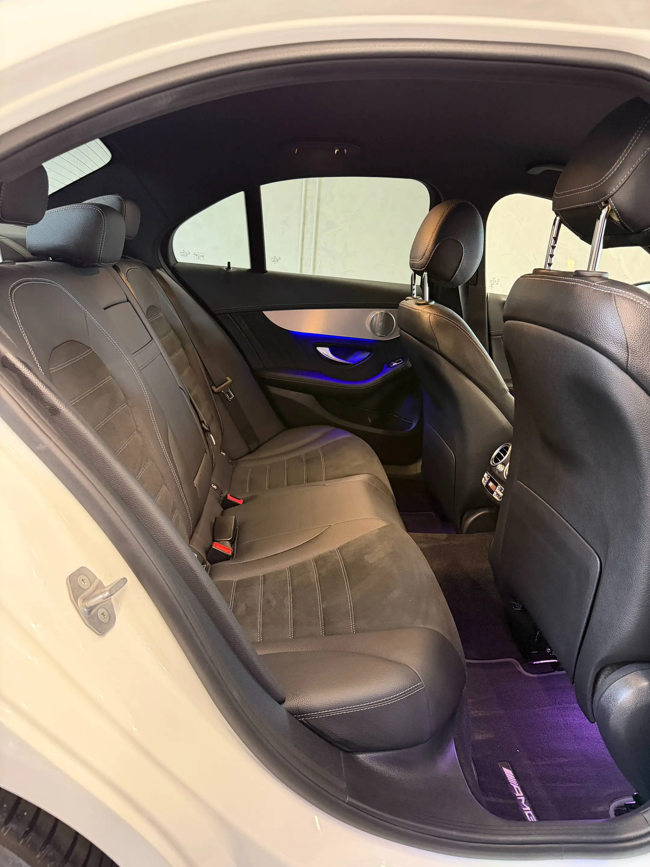 Mercedes-Benz C 400 C 400 4Matic Limousine AMG 360 Burmester HuD Distronik JungeSterne — photo 13