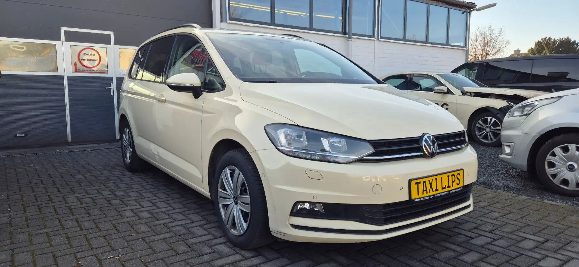 Volkswagen Touran 2.0 TDI DSG 7.SITZER - TAXI - PDC - KLIMA - 2