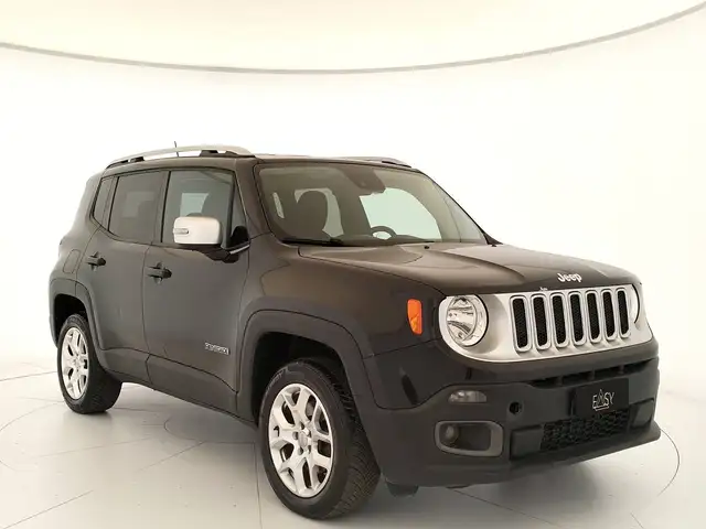 Jeep Renegade view 4