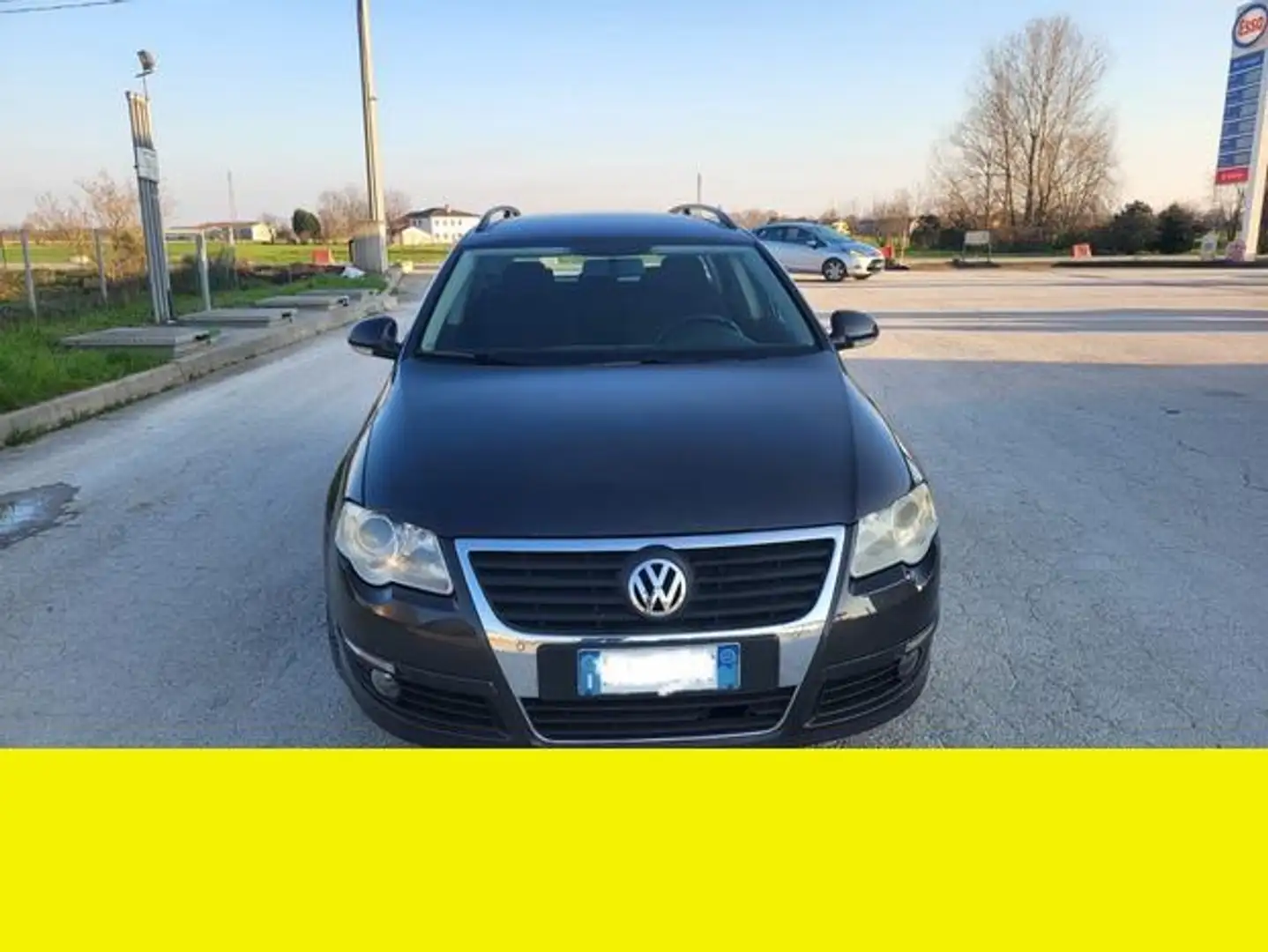 Volkswagen Passat - 1