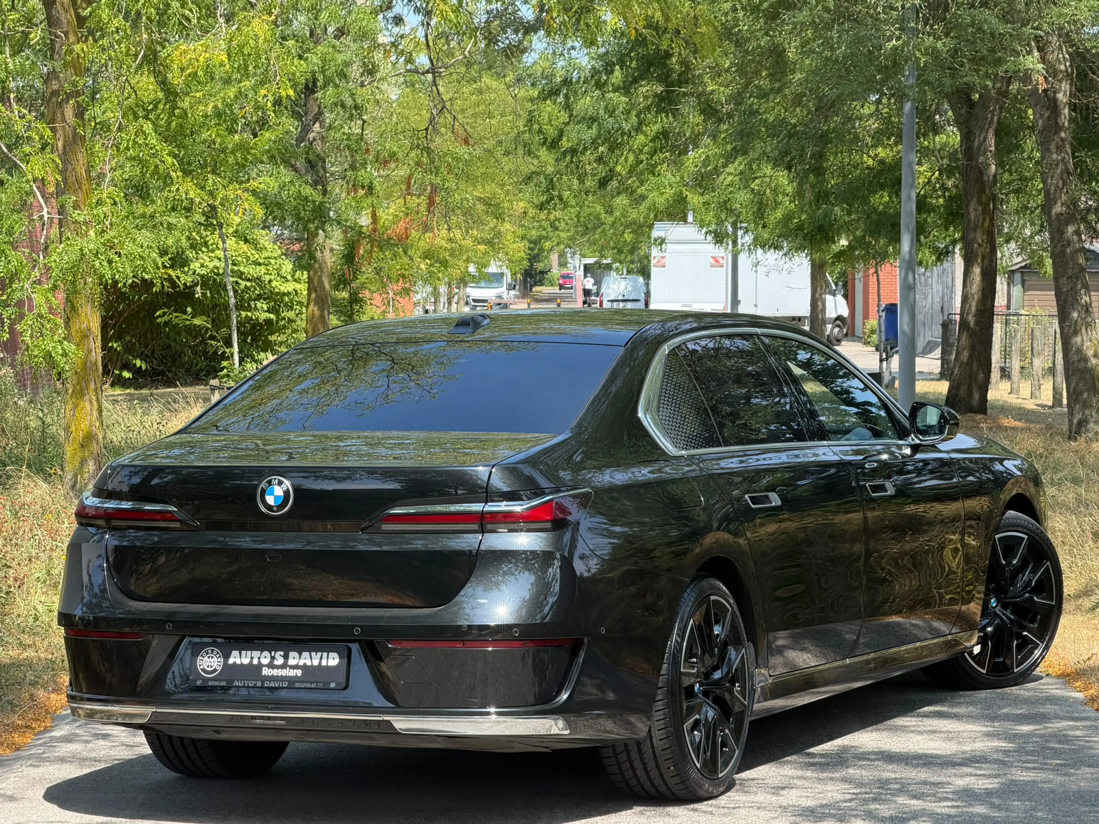 BMW 740 740 dXAS*HUD*B&W*PANO* — photo 2