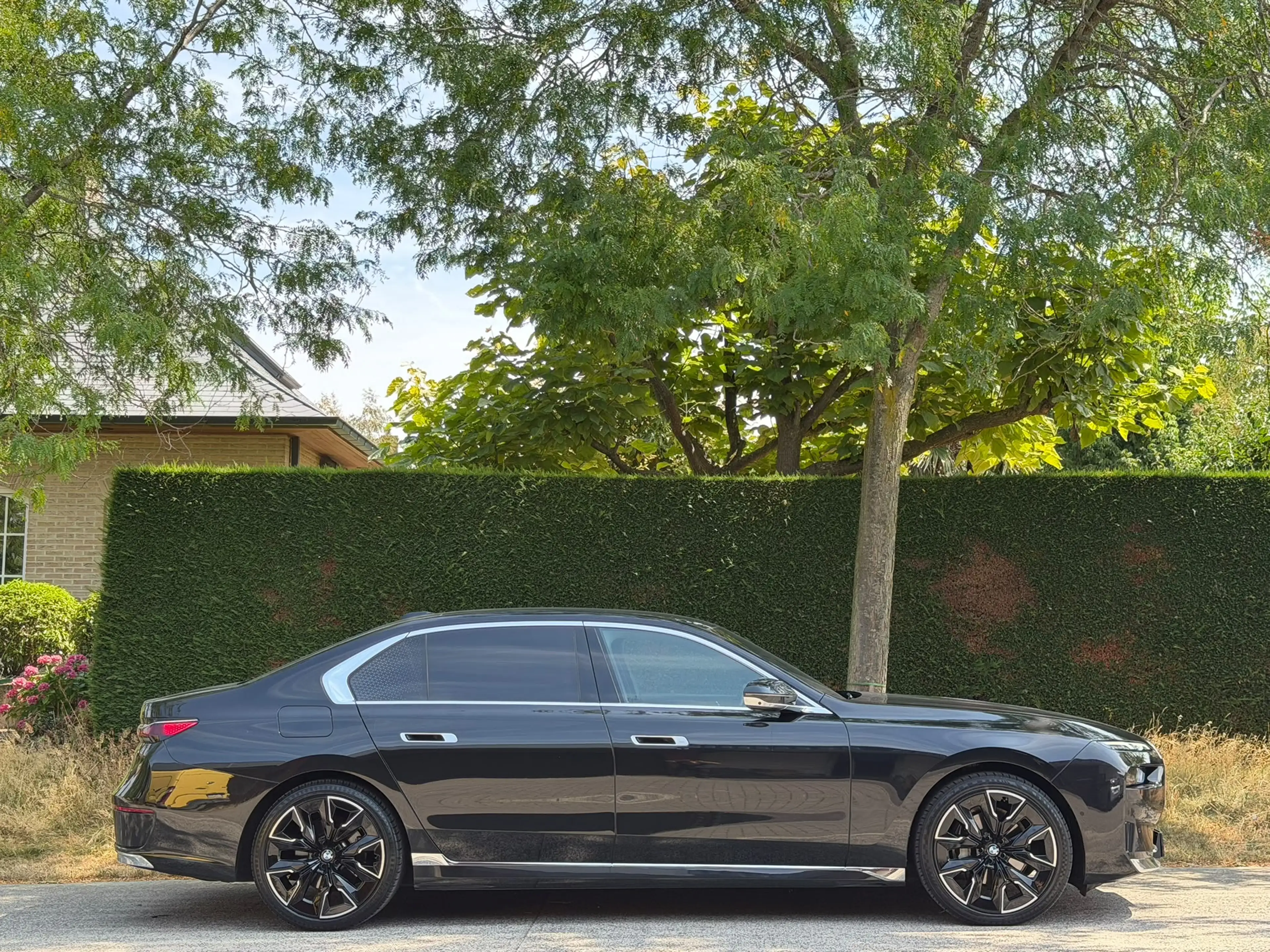 BMW 740 740 dXAS*HUD*B&W*PANO* — photo 5