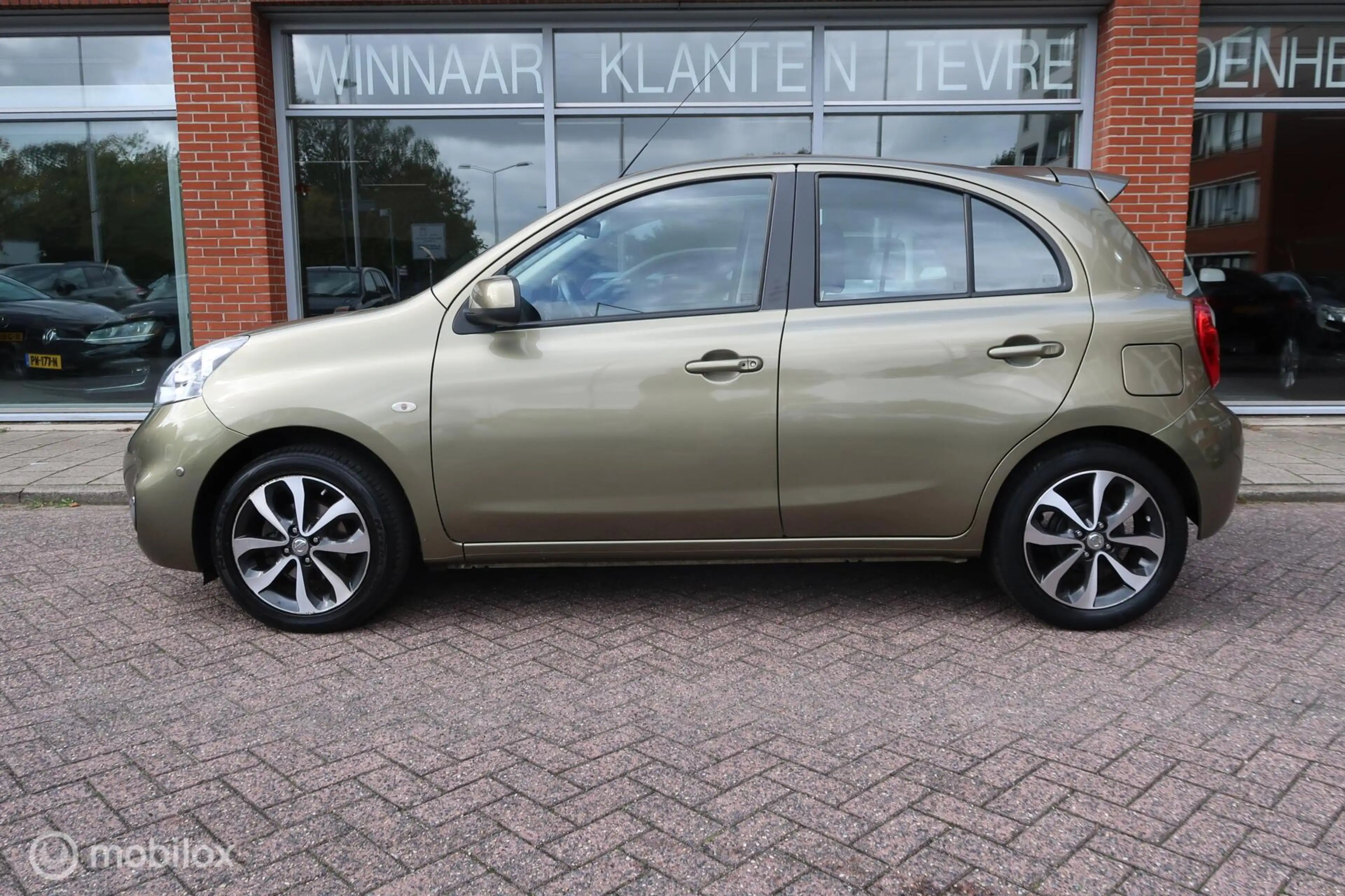 Nissan Micra 1.2 DIG-S Tekna Pano Navi Airco Automaat — photo 5