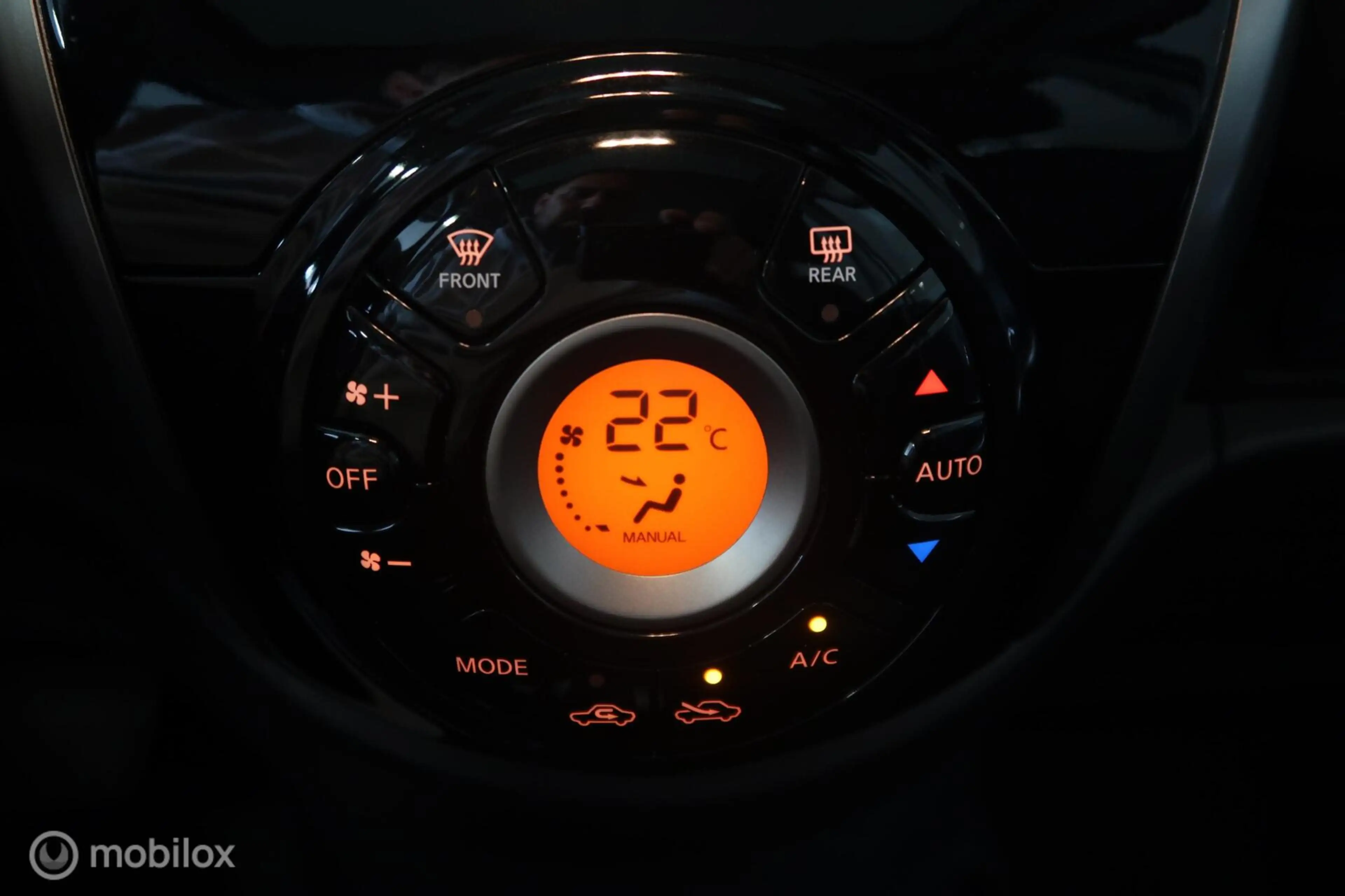 Nissan Micra 1.2 DIG-S Tekna Pano Navi Airco Automaat — photo 15