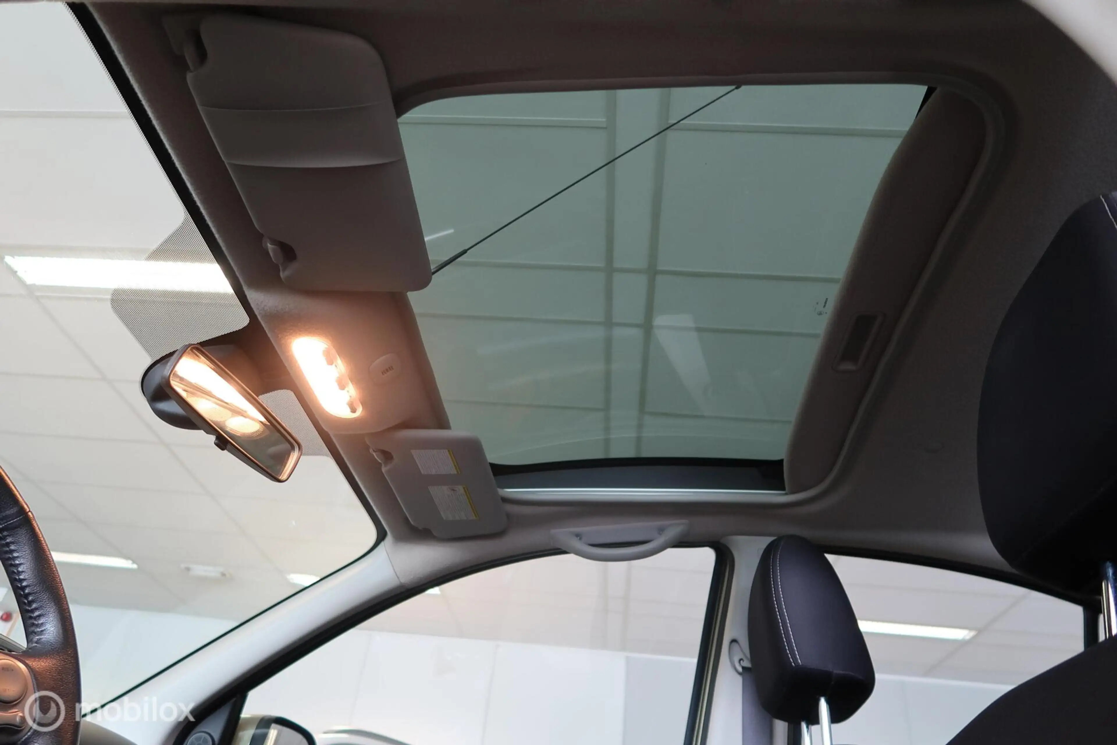 Nissan Micra 1.2 DIG-S Tekna Pano Navi Airco Automaat — photo 9