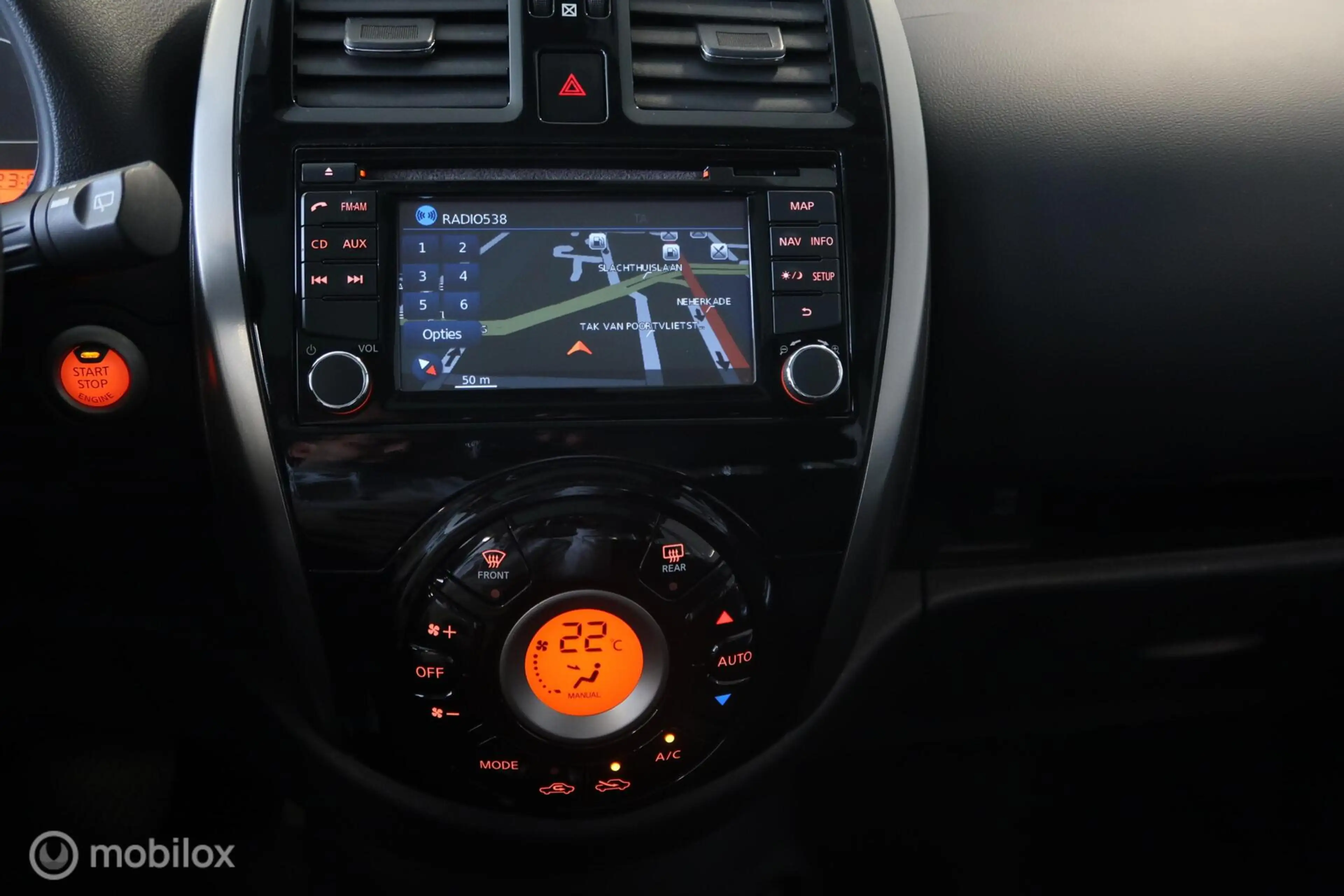Nissan Micra 1.2 DIG-S Tekna Pano Navi Airco Automaat — photo 13