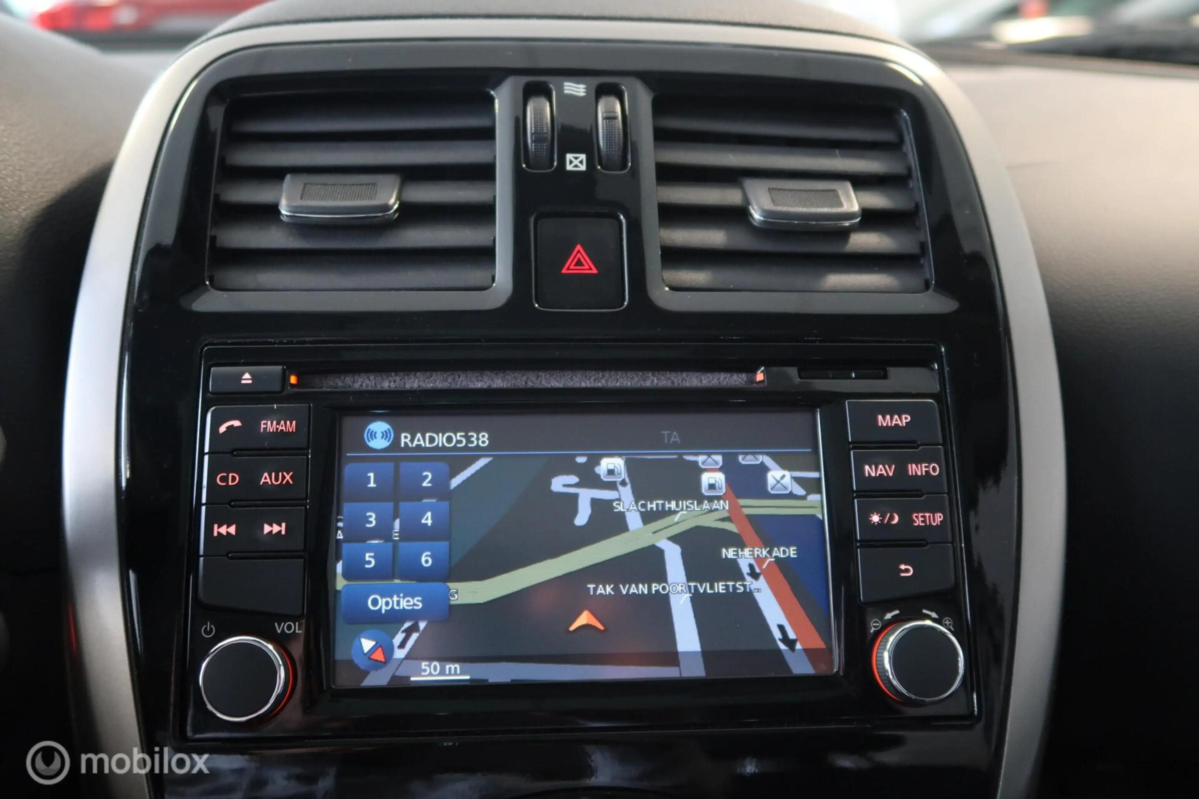 Nissan Micra 1.2 DIG-S Tekna Pano Navi Airco Automaat — photo 14
