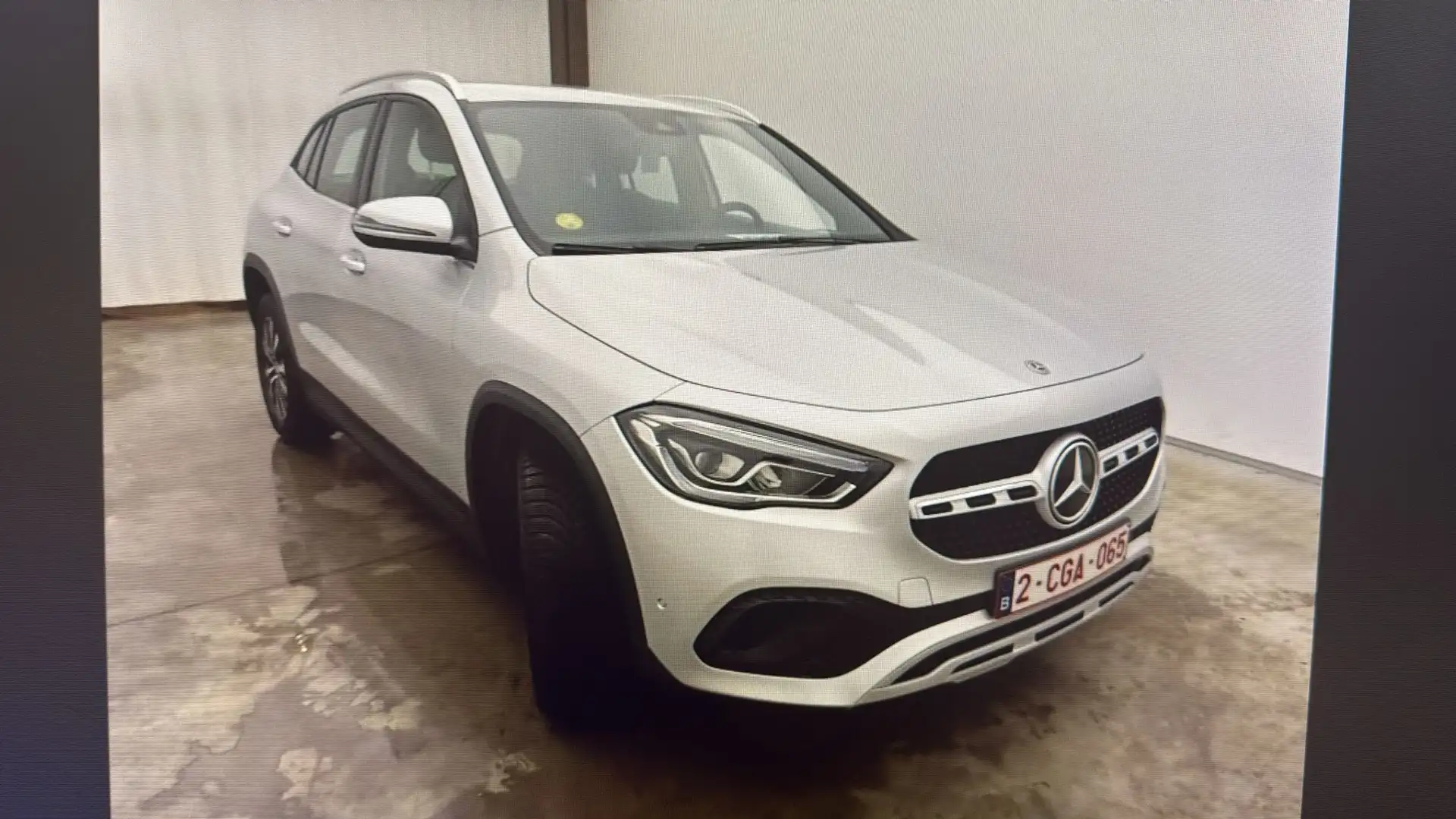 Mercedes-Benz GLA 220 d Premium auto Garanzia 12 Mesi Plateado - 1