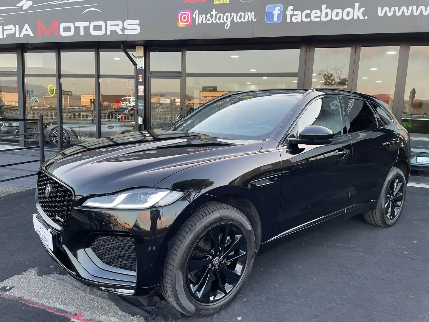 Jaguar F-Pace D200 R DYNAMIC NAVI TETTO LED KAMERA PACK BLACK Nero - 1