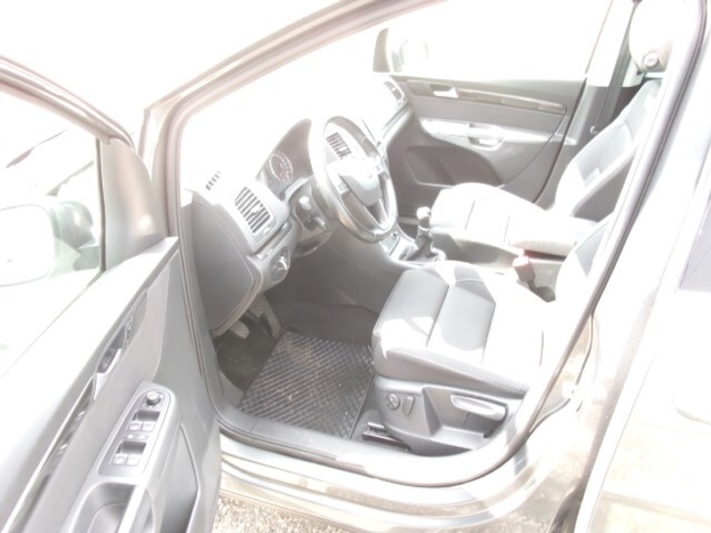 SEAT Alhambra Executive + 4x4 TDI 7Sitze — photo 13