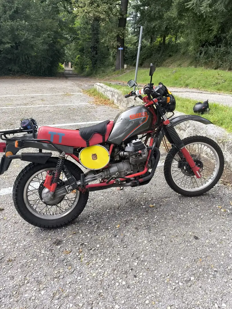Moto Guzzi V 35 v35 tt Gris - 1