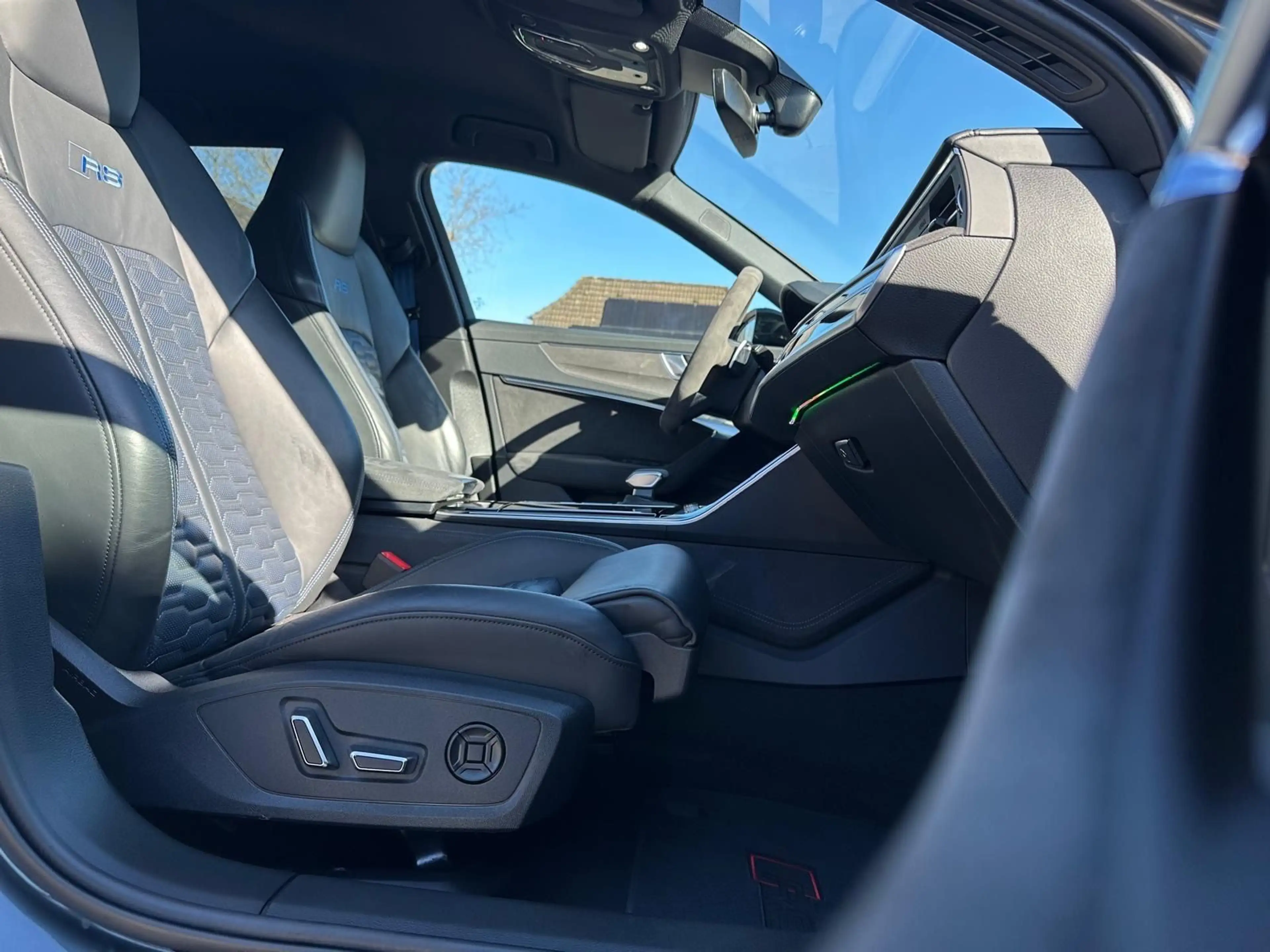 Audi RS6 4.0 TFSI quattro performance MATRIX B&O 22" — photo 13