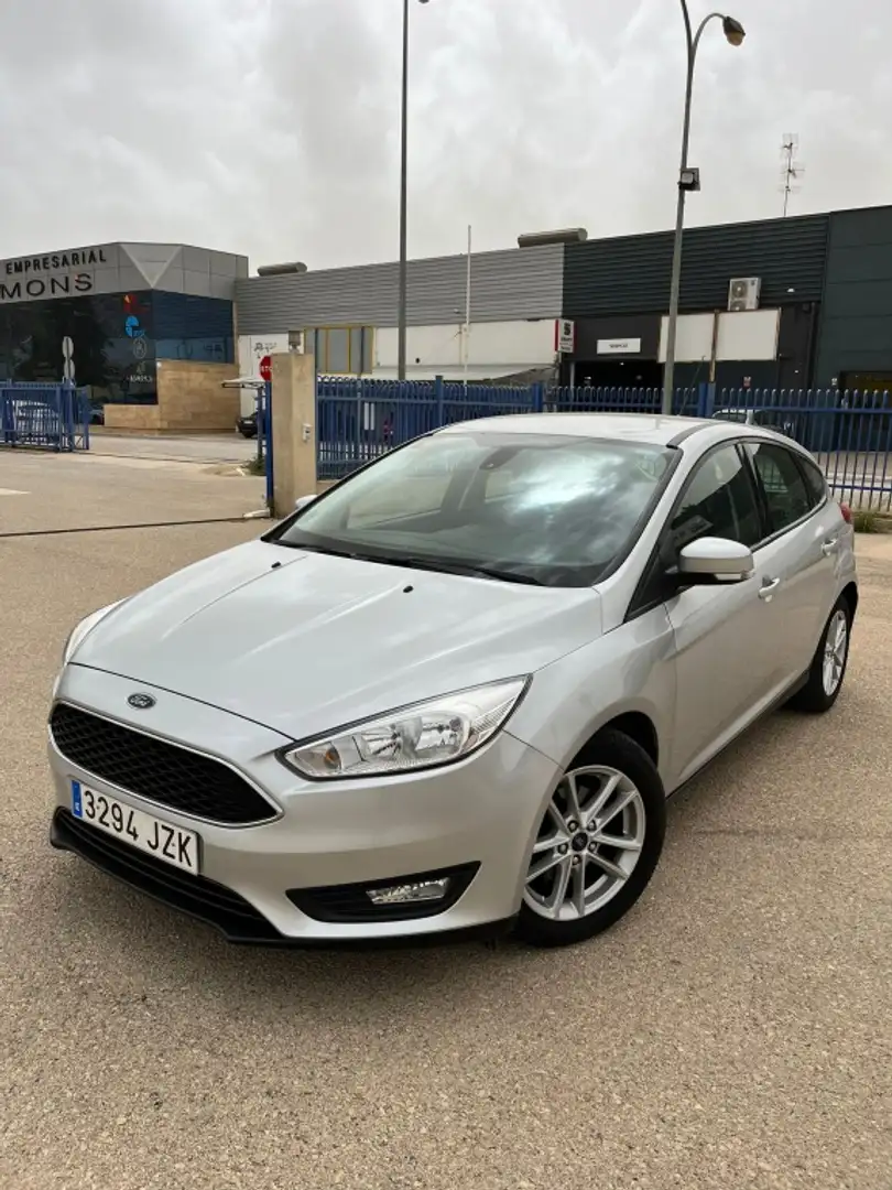 Ford Focus 1.6 TI-VCT Business Powershift Zilver - 1