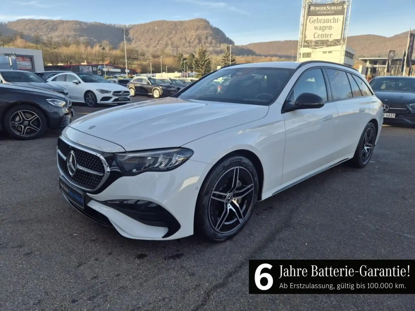 Mercedes-Benz E 300 de 4MATIC T-Modell mit EQ Hybrid Technologie AMG/A Weiß - 1