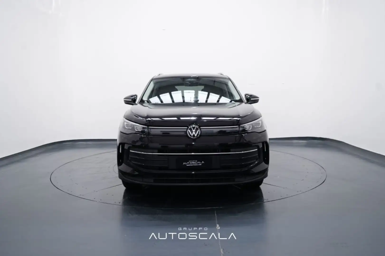 Volkswagen Tiguan 1.5 eTSI 130cv ACT DSG Life Schwarz - 2