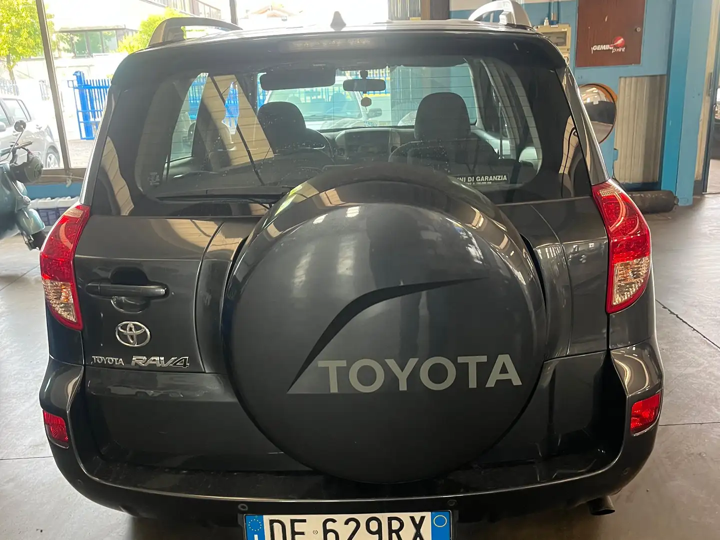 Toyota RAV 4 Rav4 III 2006 RAV4 2.2 d-4d Sol 136cv dpf Grigio - 2