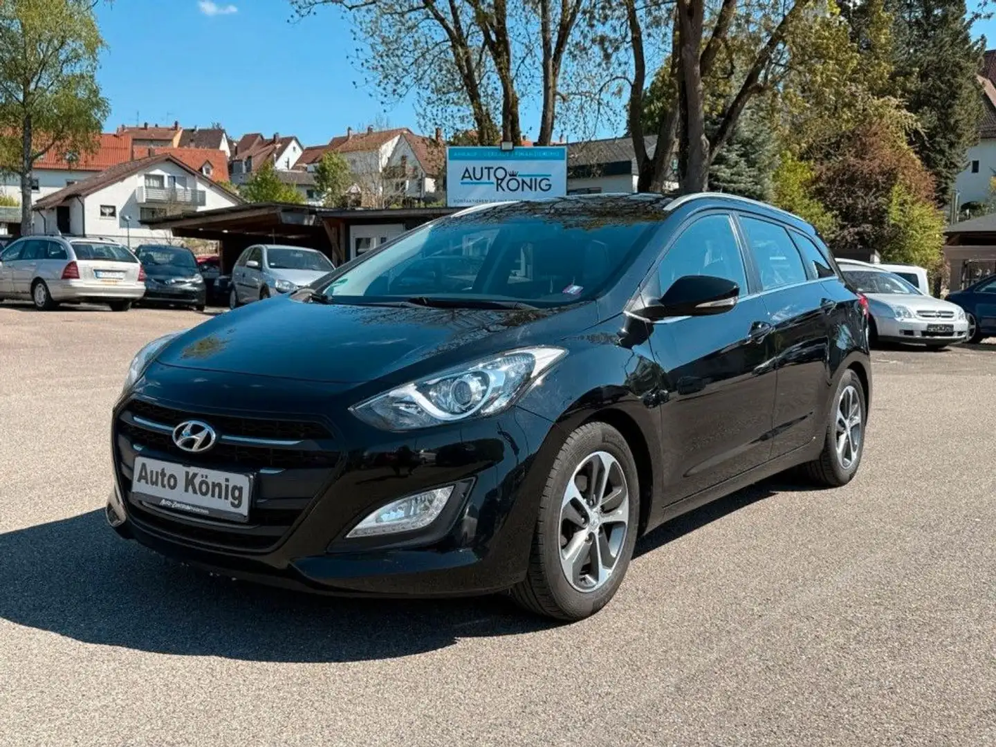 Hyundai i30 cw Trend*TÜV NEU*KLIMAAUT*NAVI*RFK*SHZ* Negro - 2