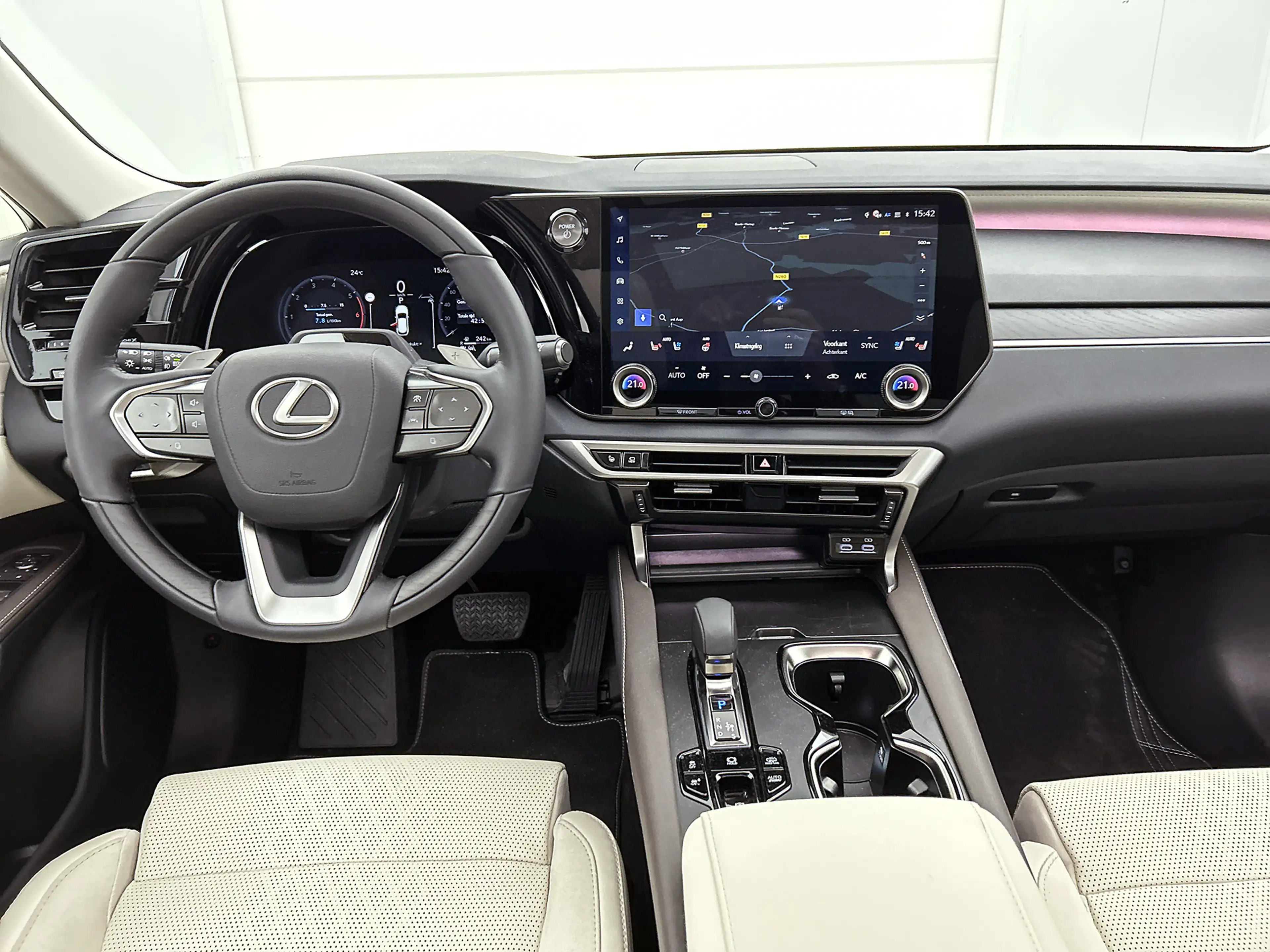 Lexus RX 450h 450h+ Plug-in Hybrid President Line | Orange wrapp — photo 5