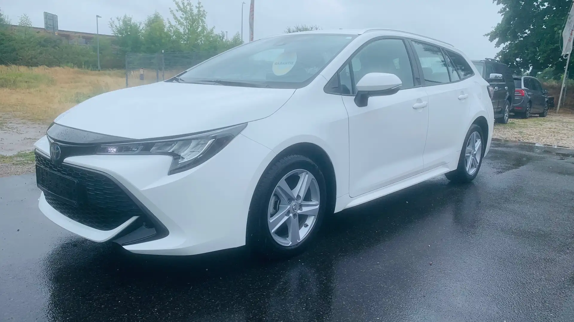 Toyota Corolla Hybrid Team D"TOURING SPORTS VAN"AUTOMATIK" Weiß - 2