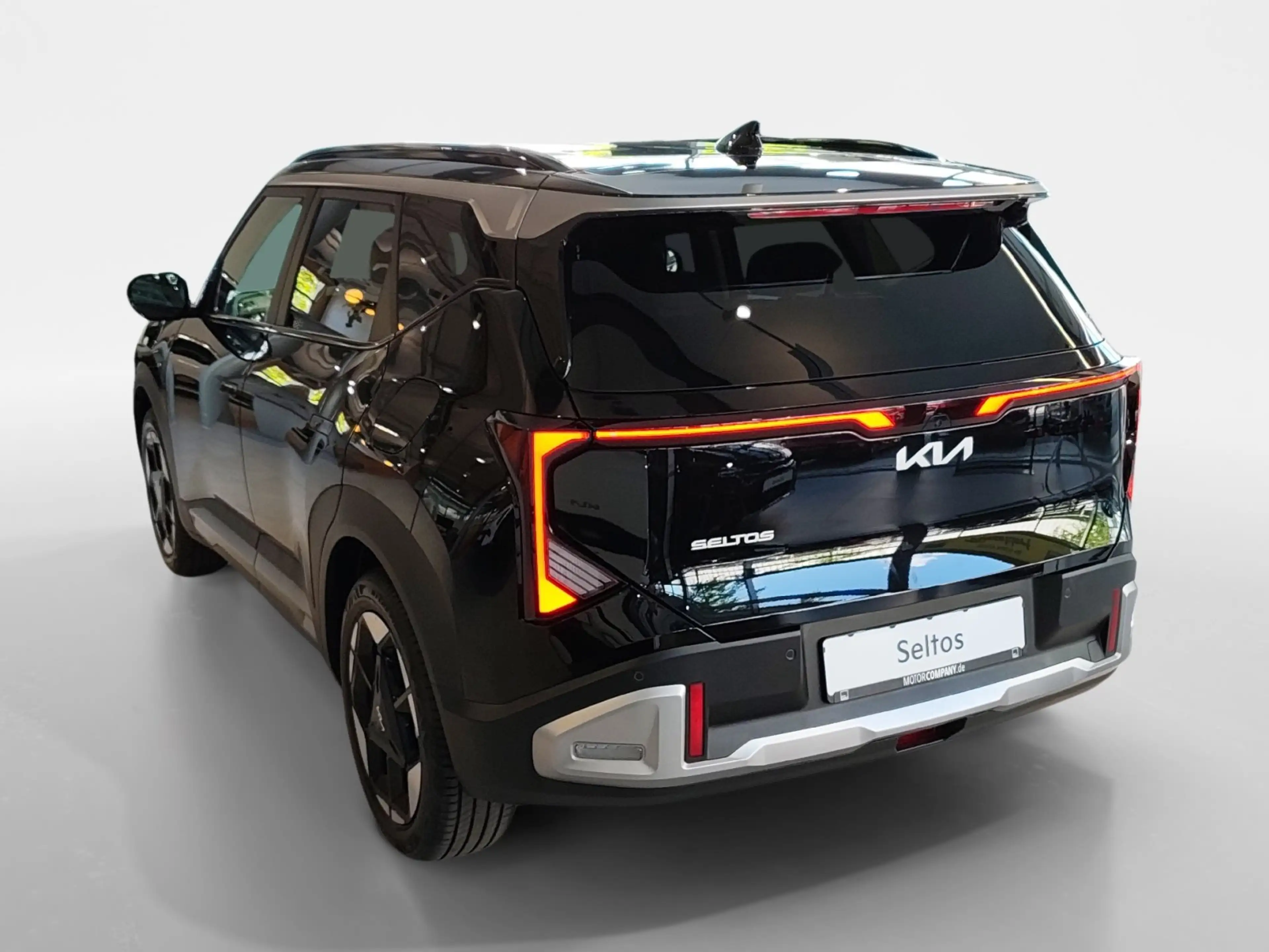 Kia Seltos 1.6 T-GDI W Vision AUT+Kamera+Navi+SHZ+LM — photo 4