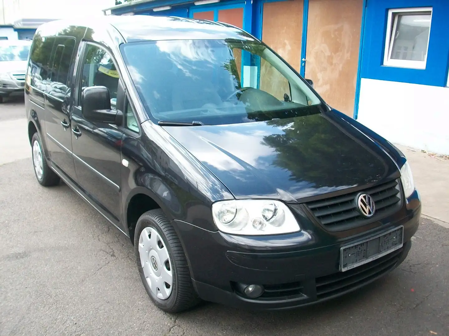 Volkswagen Caddy Maxi 2.0 TDI Life*7Sitzer*Klima*PDC*AHK* Schwarz - 2