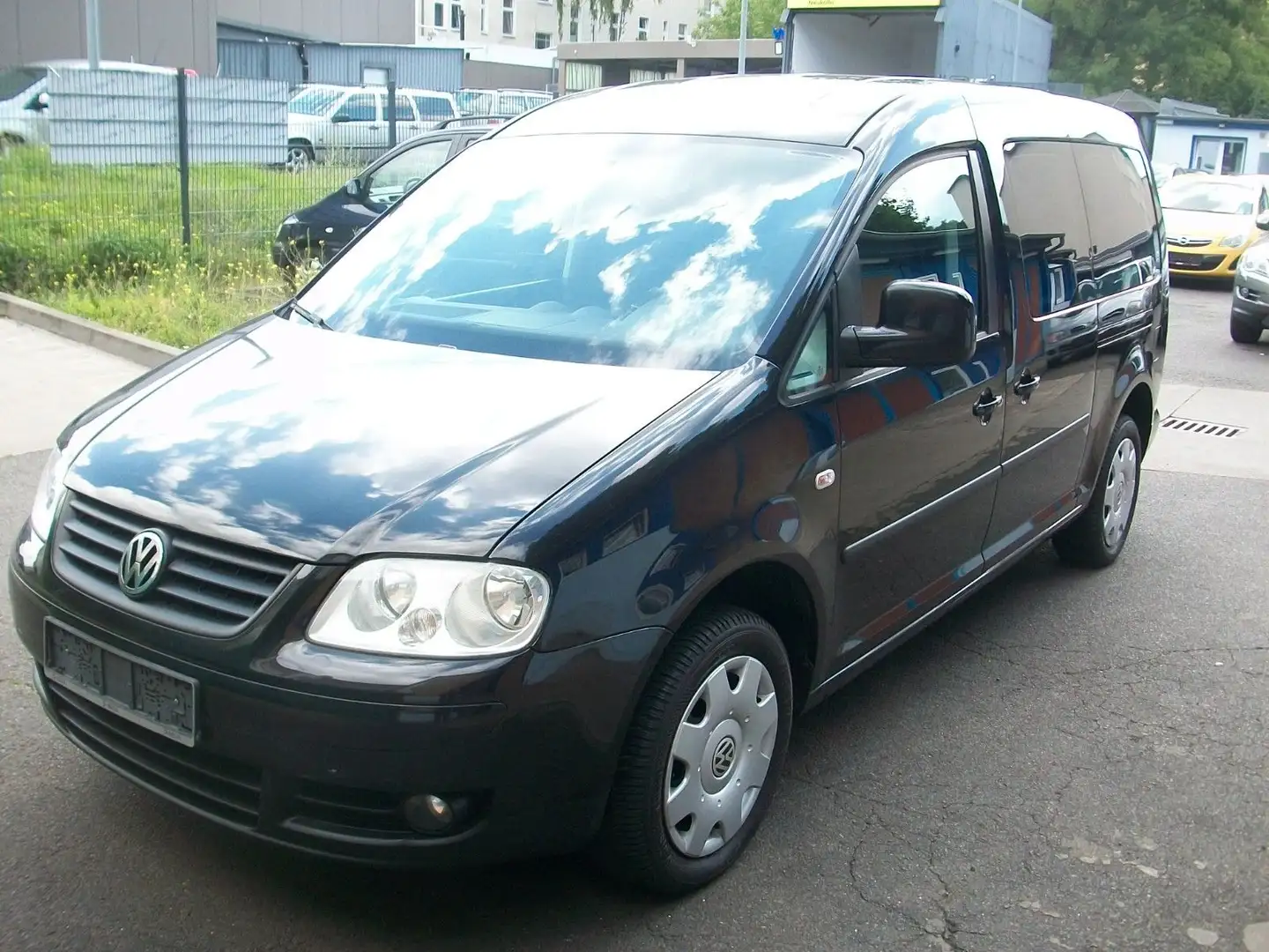 Volkswagen Caddy Maxi 2.0 TDI Life*7Sitzer*Klima*PDC*AHK* Schwarz - 1
