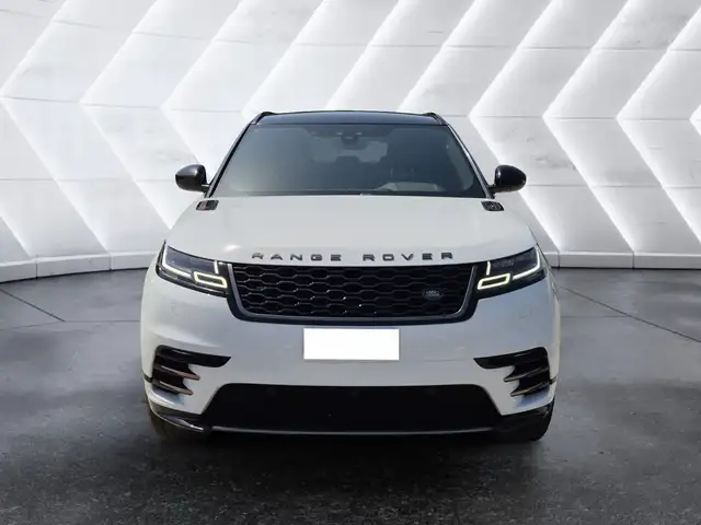 Land Rover Range Rover Velar view 2