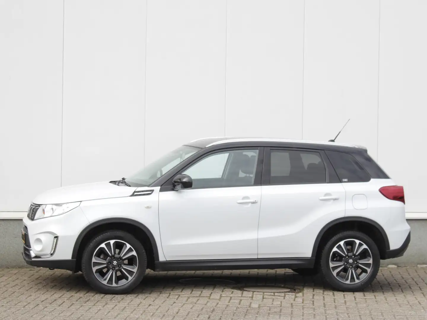 Suzuki Vitara 1.0 Boosterjet Select | Navi | Camera | Cruise | C Weiß - 2