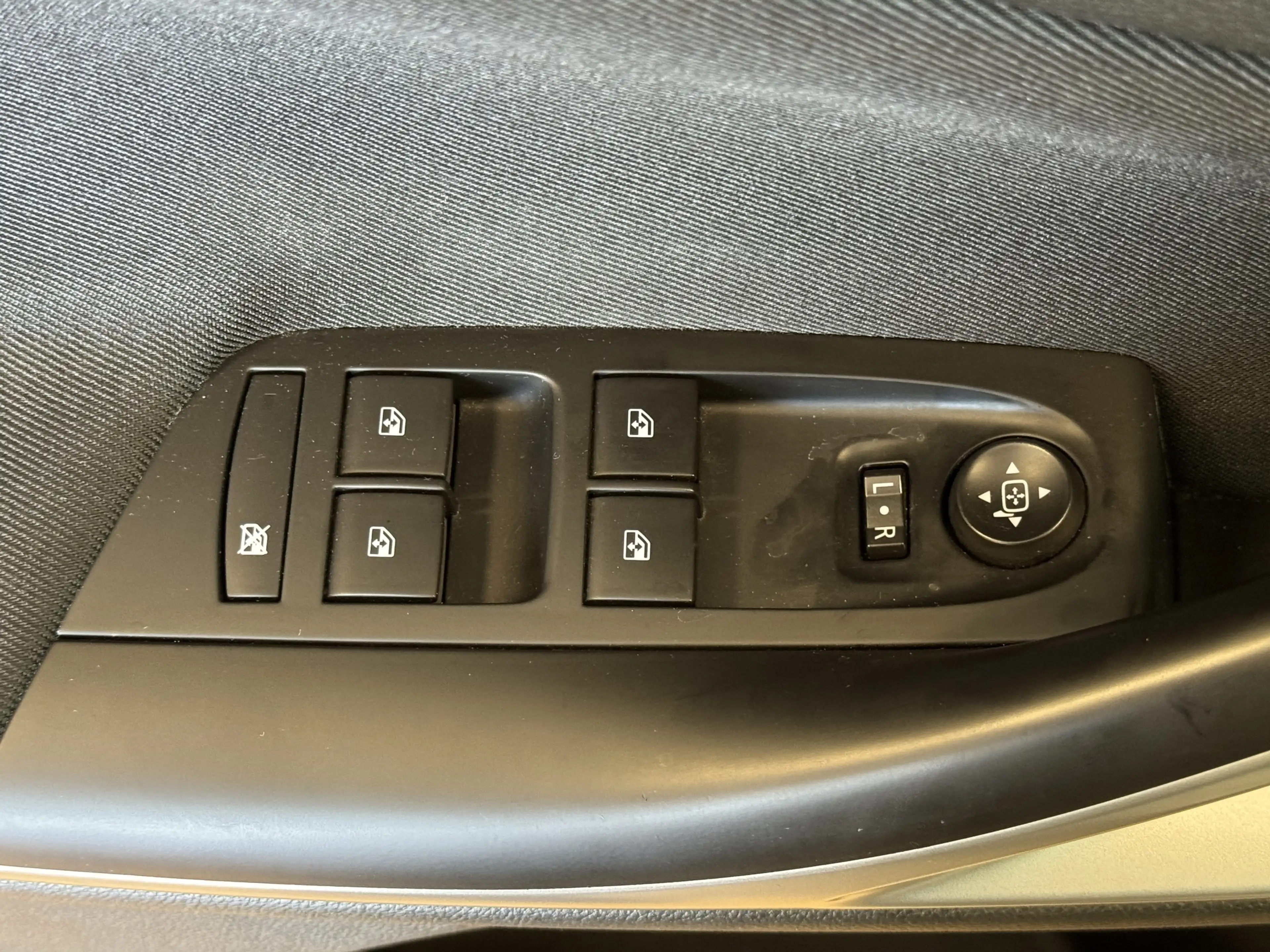 Opel Astra CDTI*1.Hand*LED*Tempomat*CAM*DAB*Navi* — photo 11