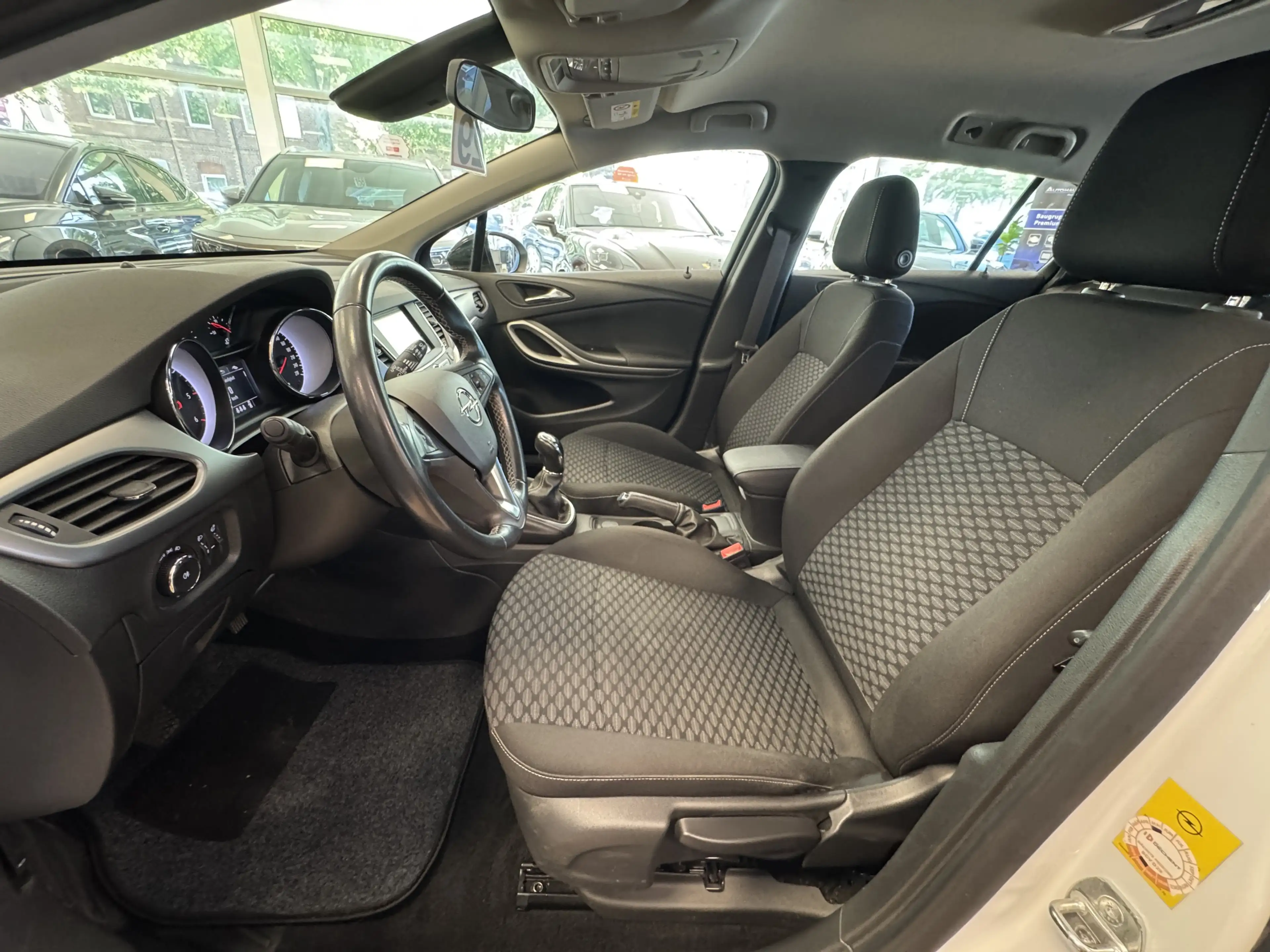 Opel Astra CDTI*1.Hand*LED*Tempomat*CAM*DAB*Navi* — photo 10