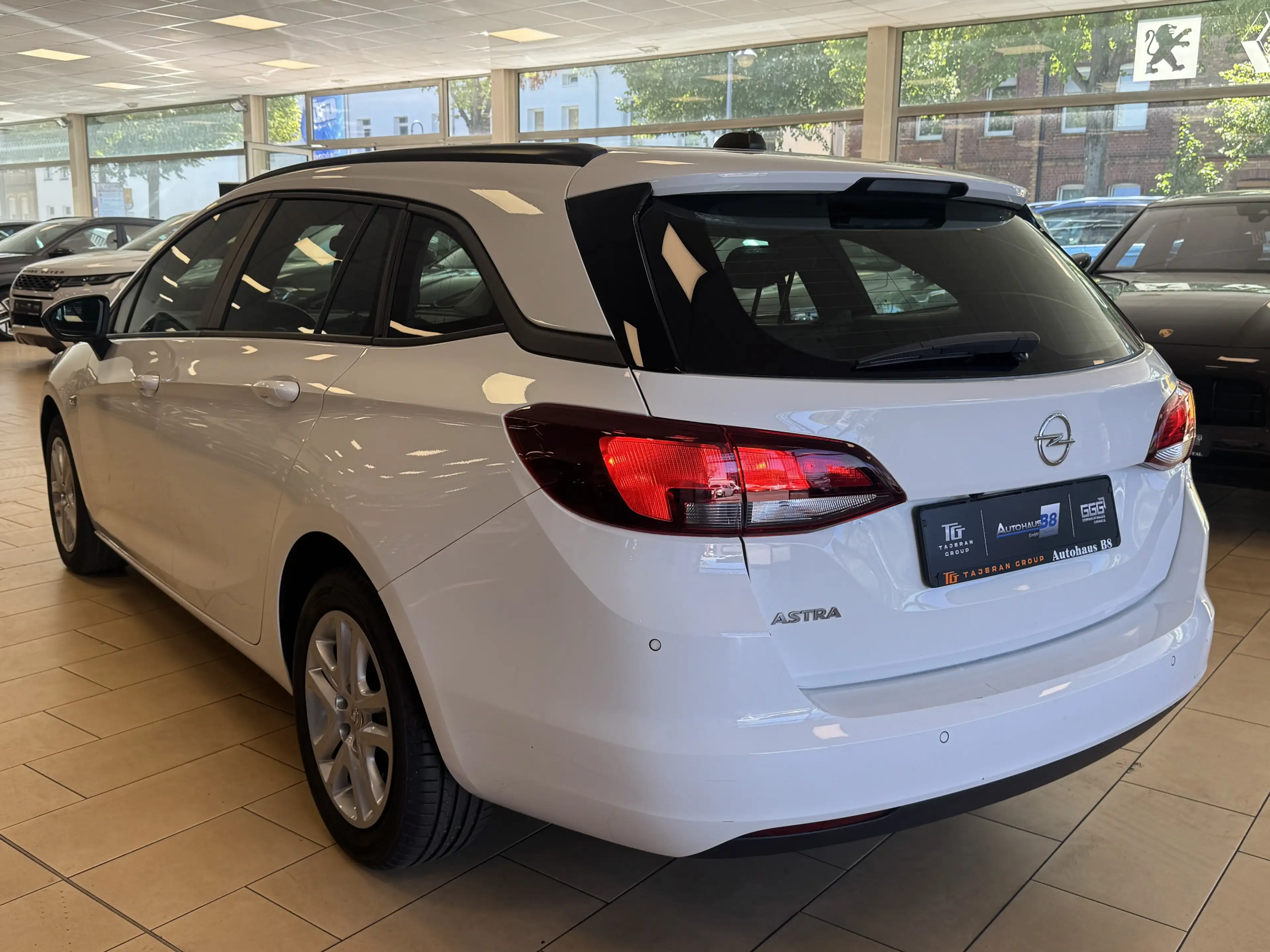 Opel Astra CDTI*1.Hand*LED*Tempomat*CAM*DAB*Navi* — photo 4