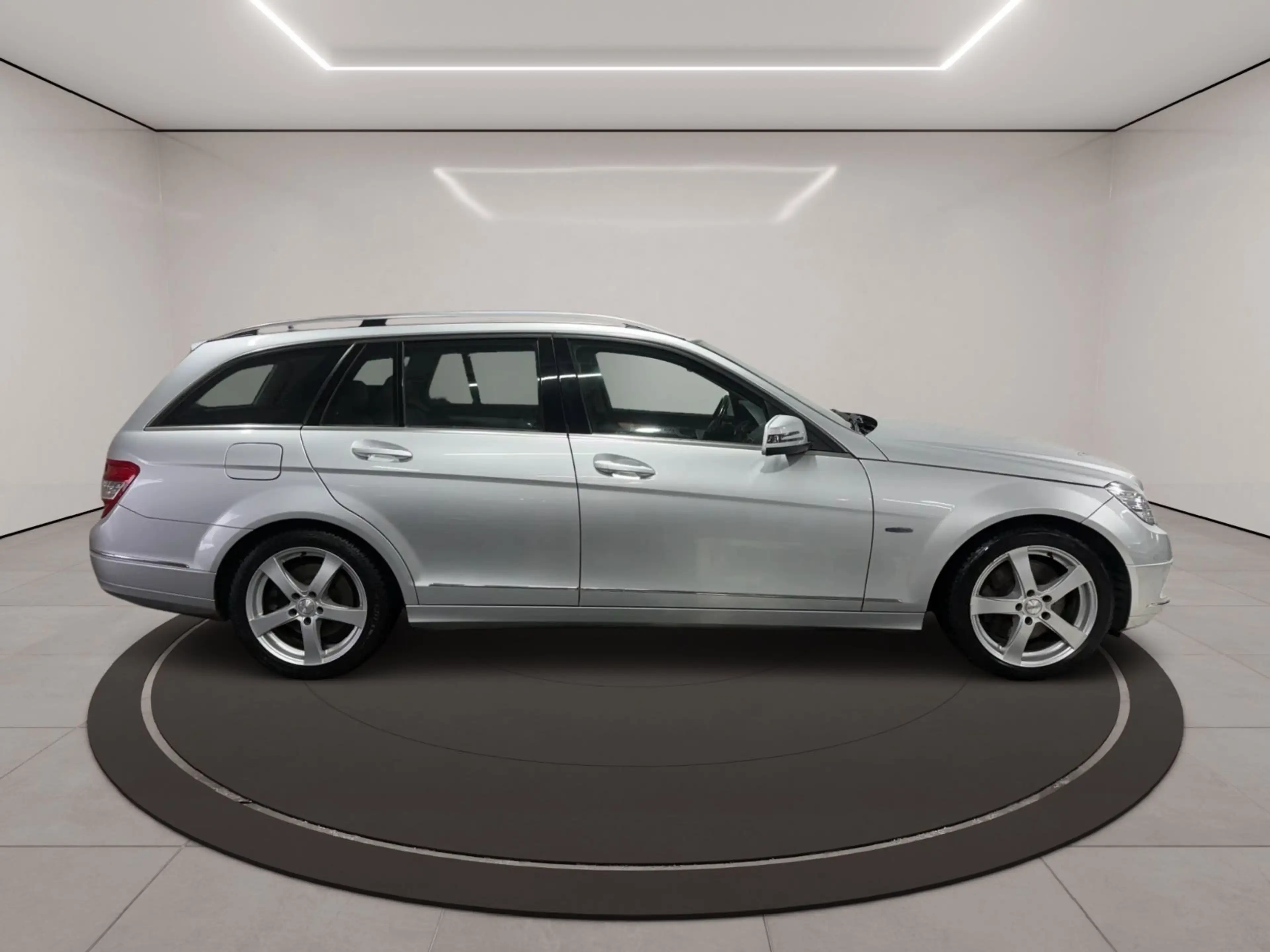 Mercedes-Benz C 350 C T-Modell CDI BlueEfficiency 4Matic — photo 8