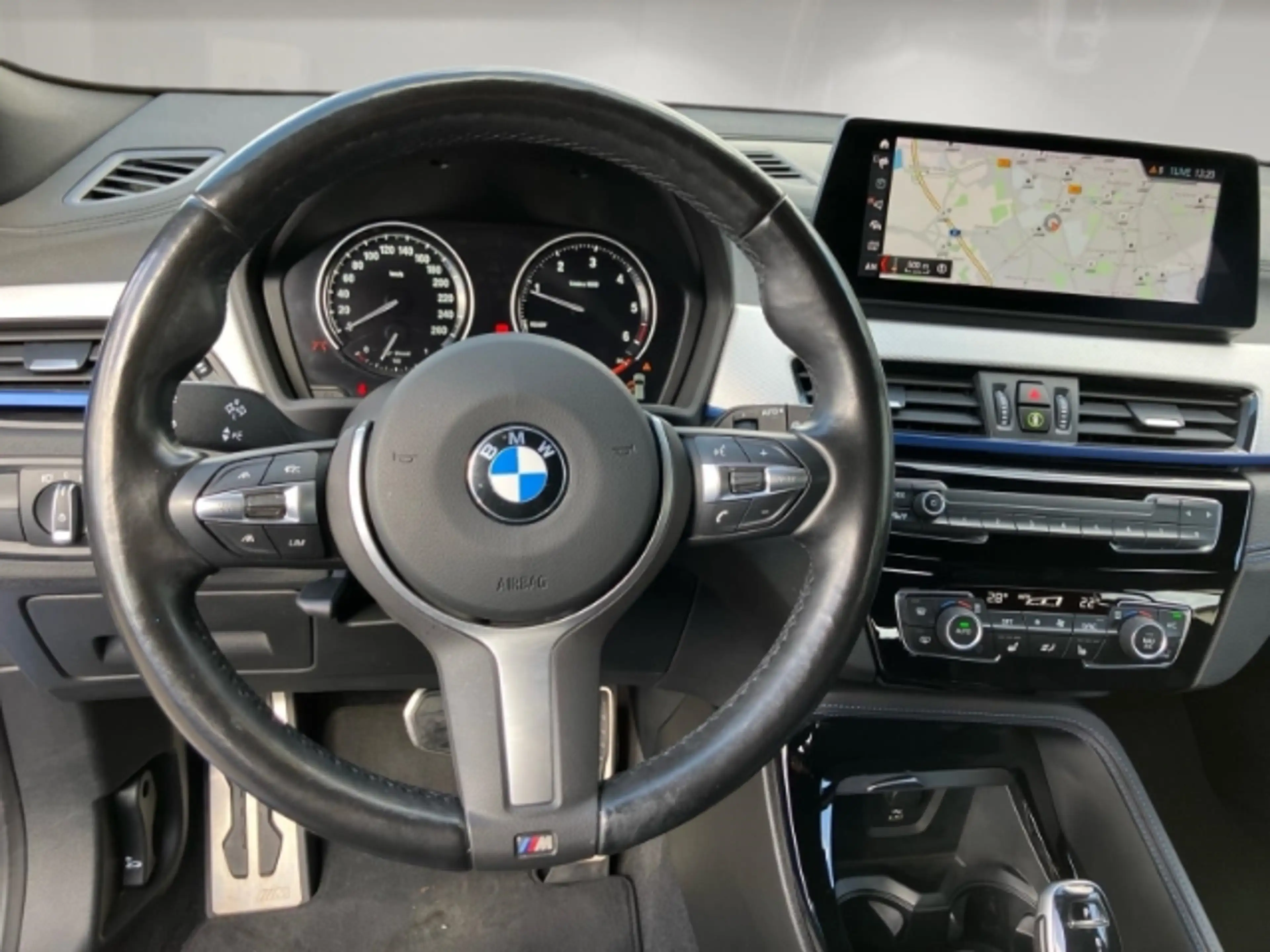 BMW X2 18 d M Sport sDrive M-Sport Sportpaket HUD Navi LE — photo 12
