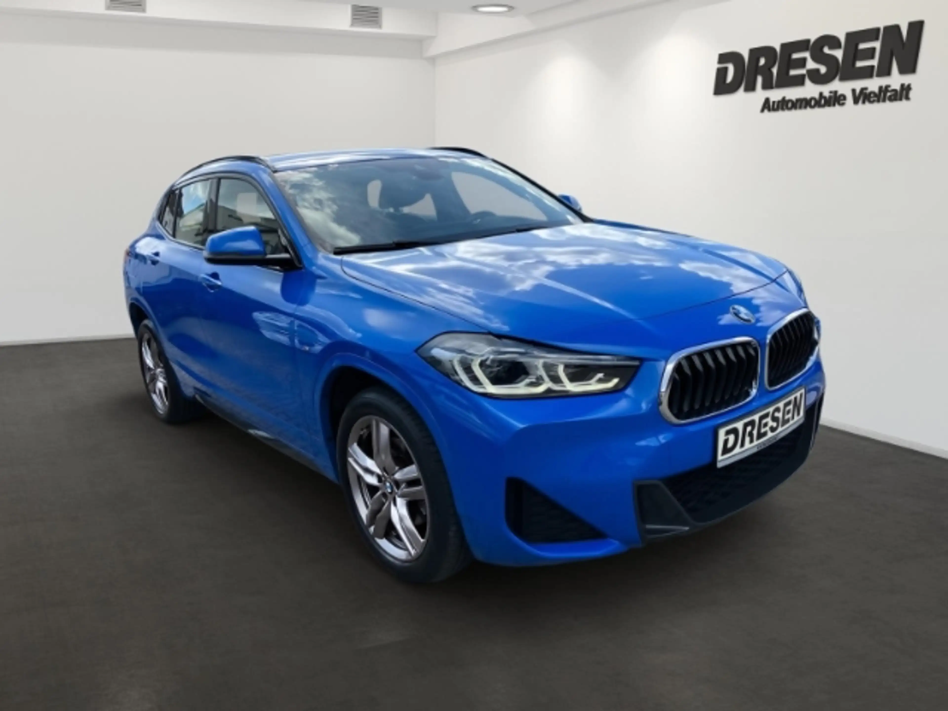 BMW X2 18 d M Sport sDrive M-Sport Sportpaket HUD Navi LE — photo 3