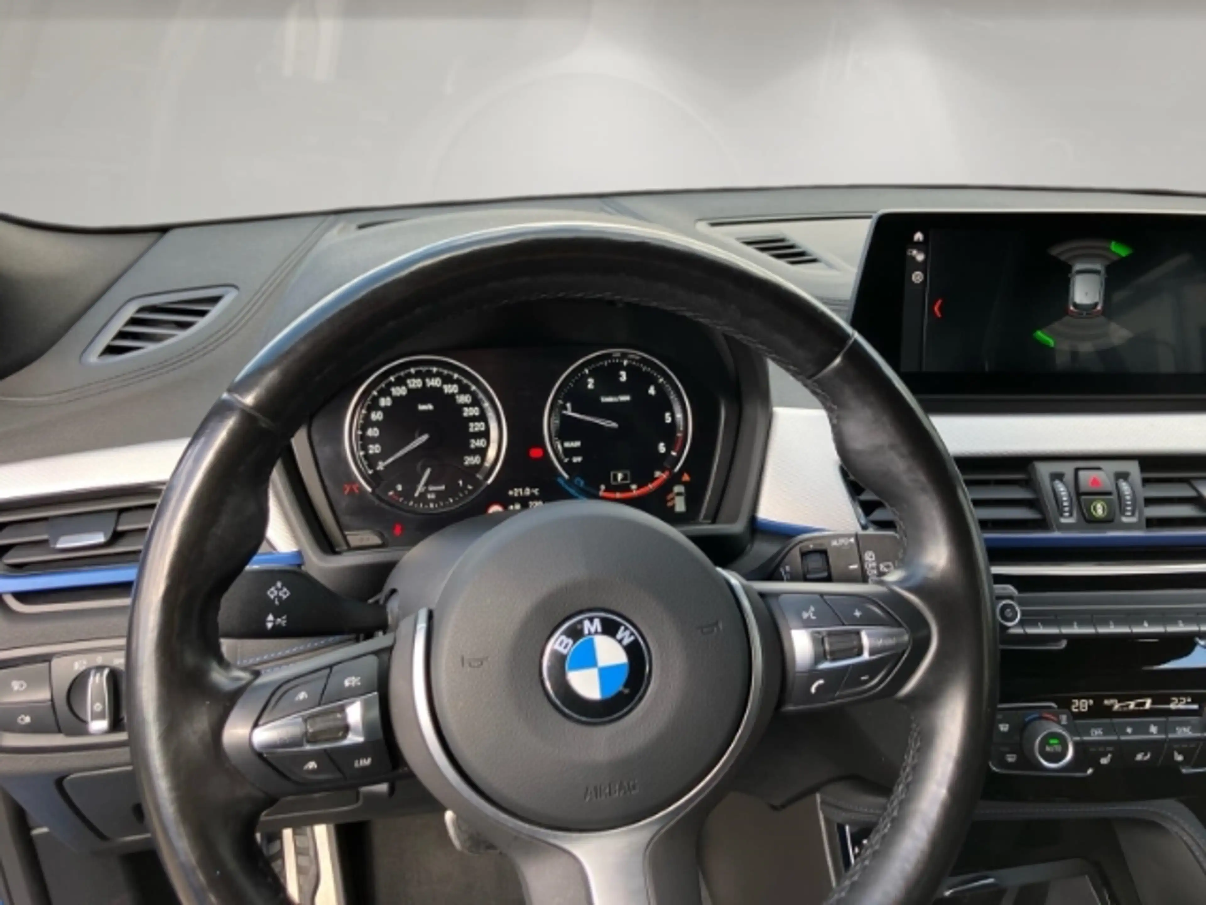 BMW X2 18 d M Sport sDrive M-Sport Sportpaket HUD Navi LE — photo 9