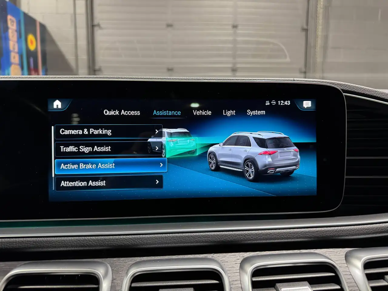 Mercedes-Benz GLE снимка Mercedes-Benz GLE
