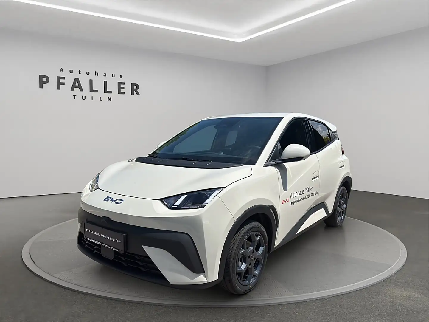 BYD Dolphin Surf 43,2 kWh Boost Österreich Paket Weiß - 1