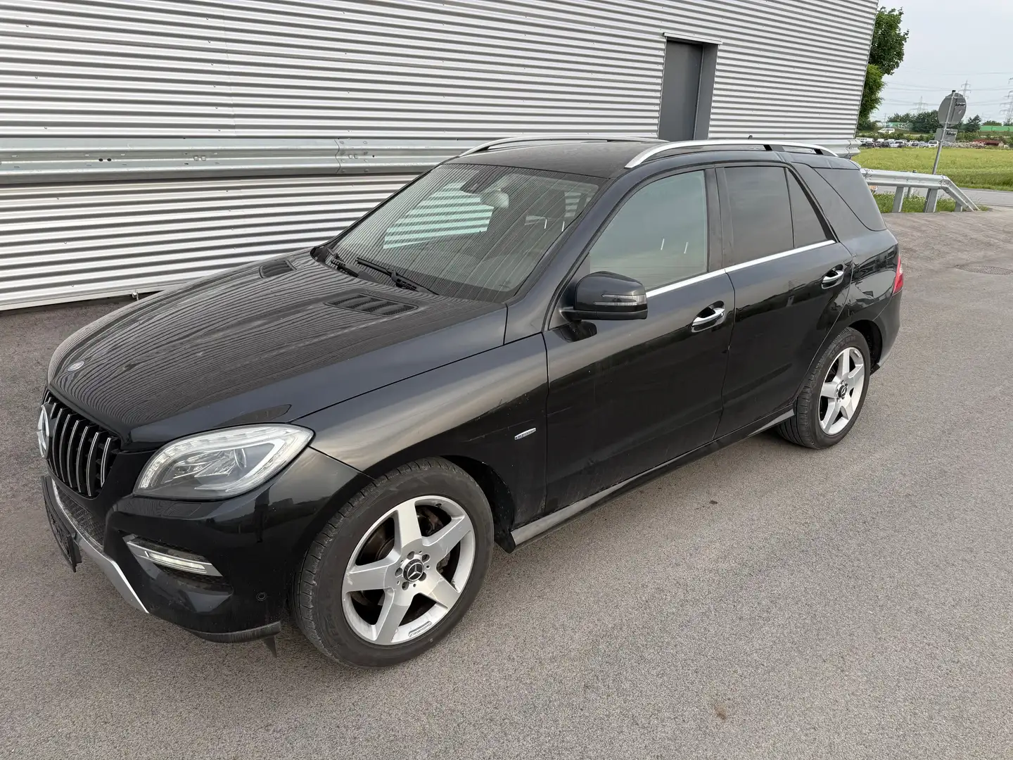 Mercedes-Benz ML 350 BlueTEC 4MATIC Aut. DPF ID:47 Schwarz - 1