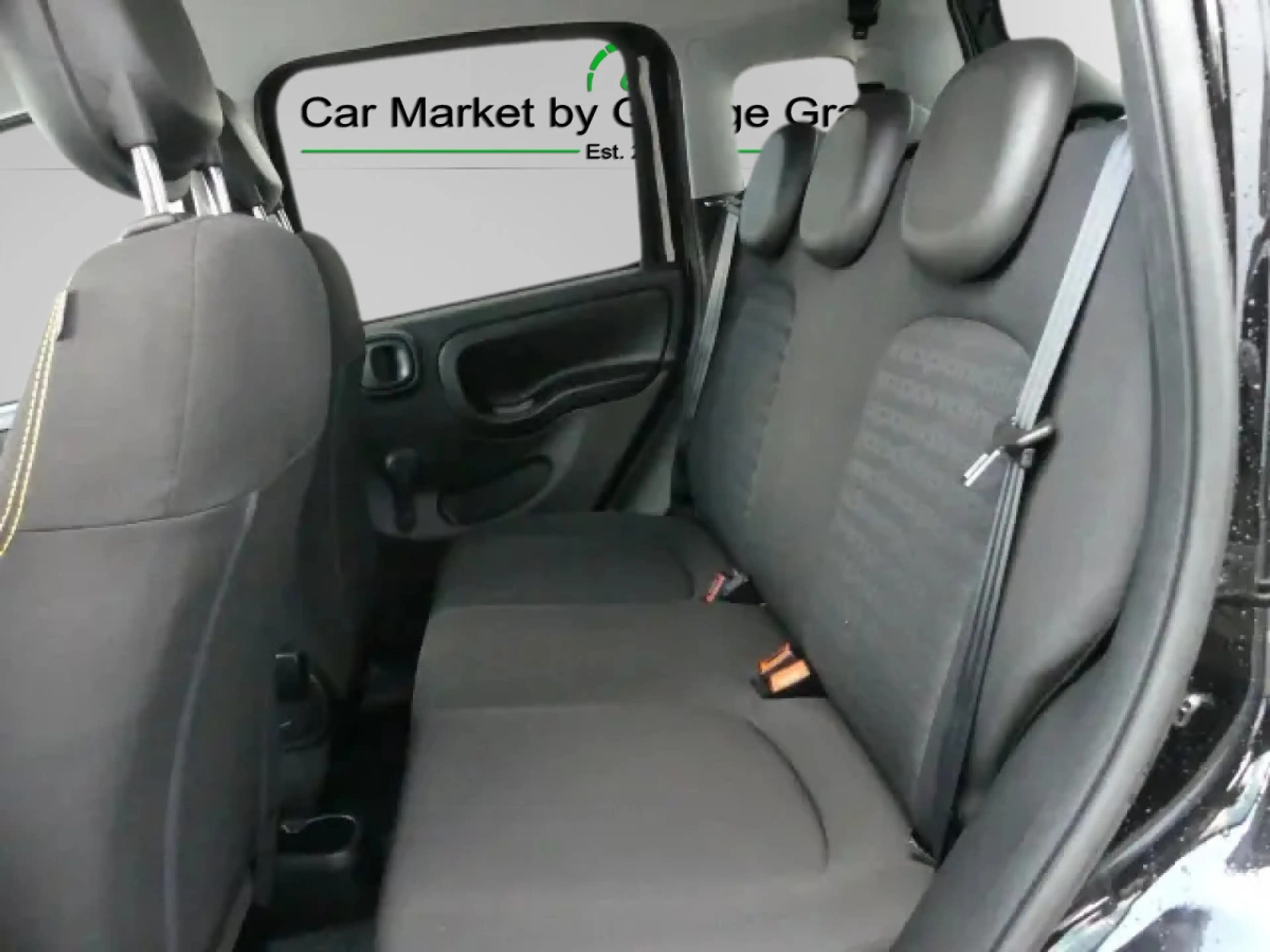 Fiat New Panda Pandina Cross Hybride 1.0 — photo 11