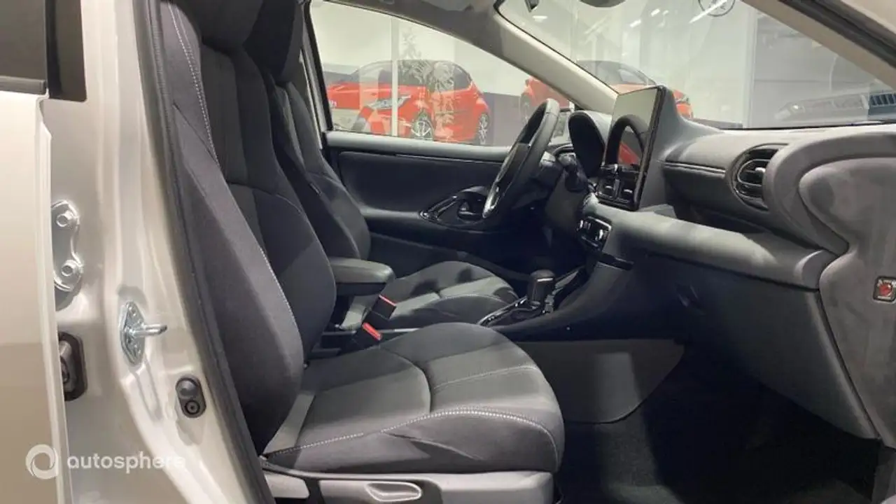 Toyota Yaris Yaris — photo 15