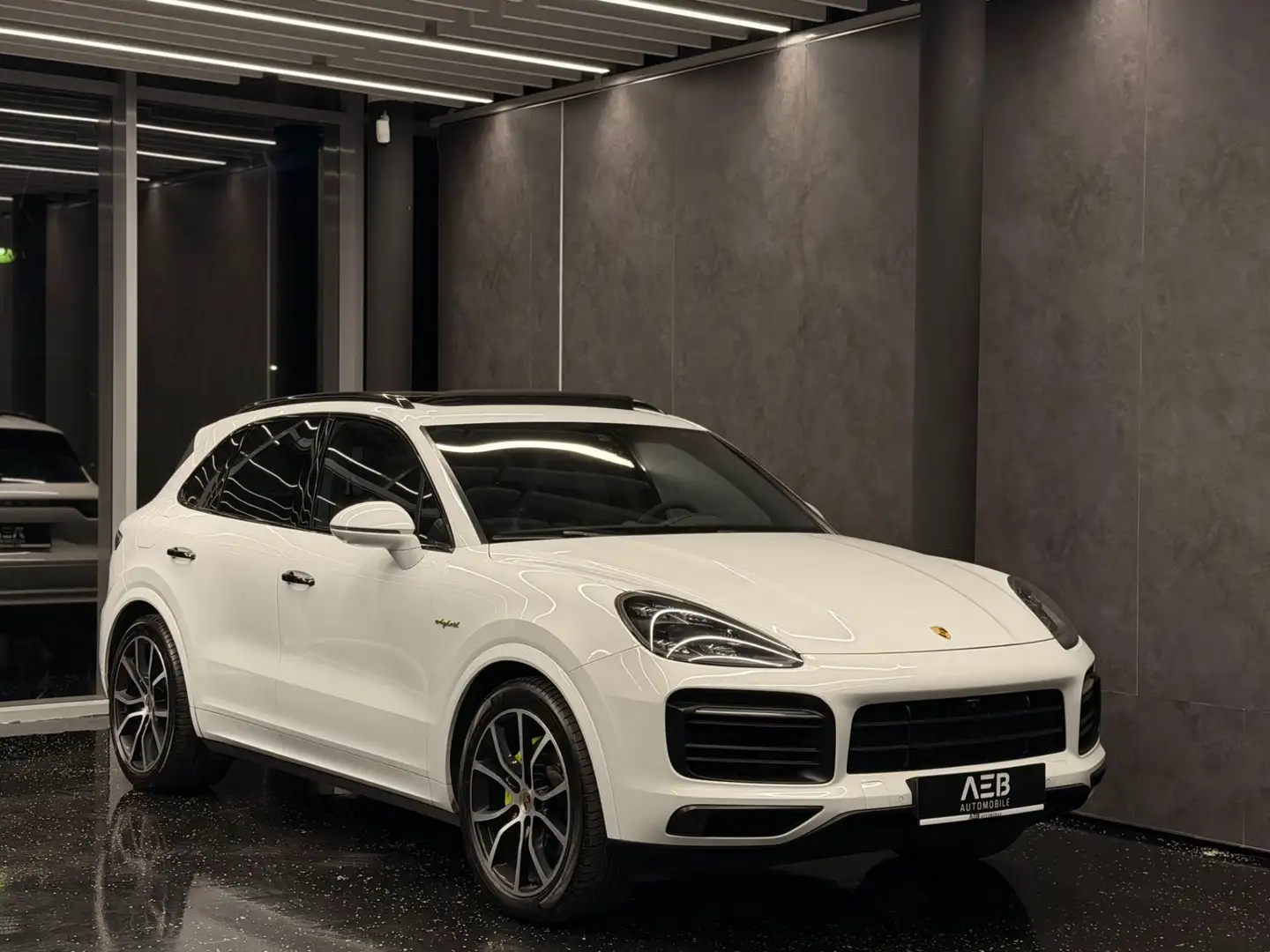 Porsche Cayenne E-Hybrid**Sport-Chrono**Matrix**PANO**BOSE**Soft- Weiß - 2