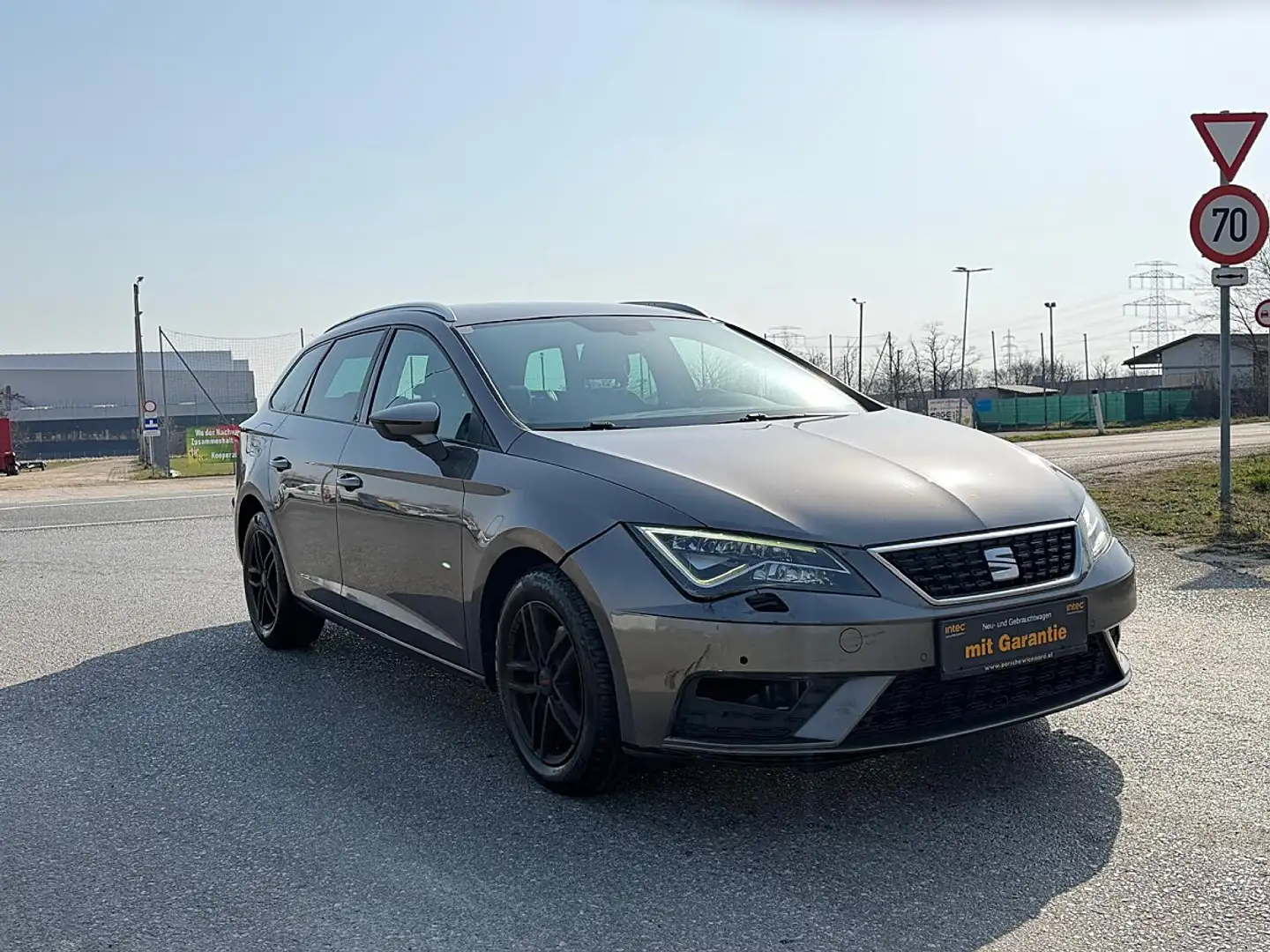 SEAT Leon ST Style 1,6 TDI Start-Stopp Grau - 1