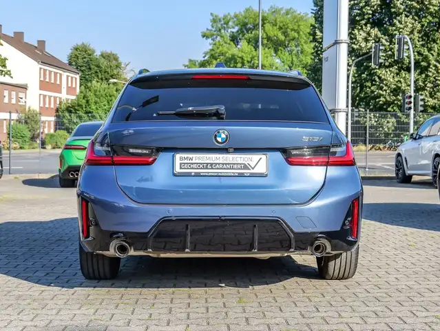 BMW M view 11