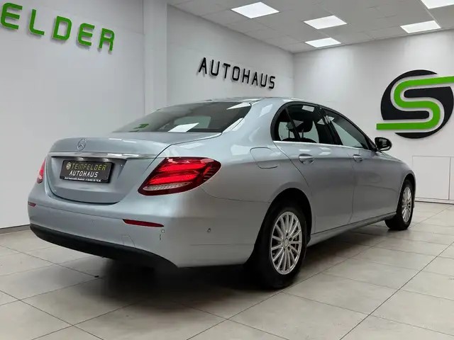 Mercedes-Benz E-Class view 7