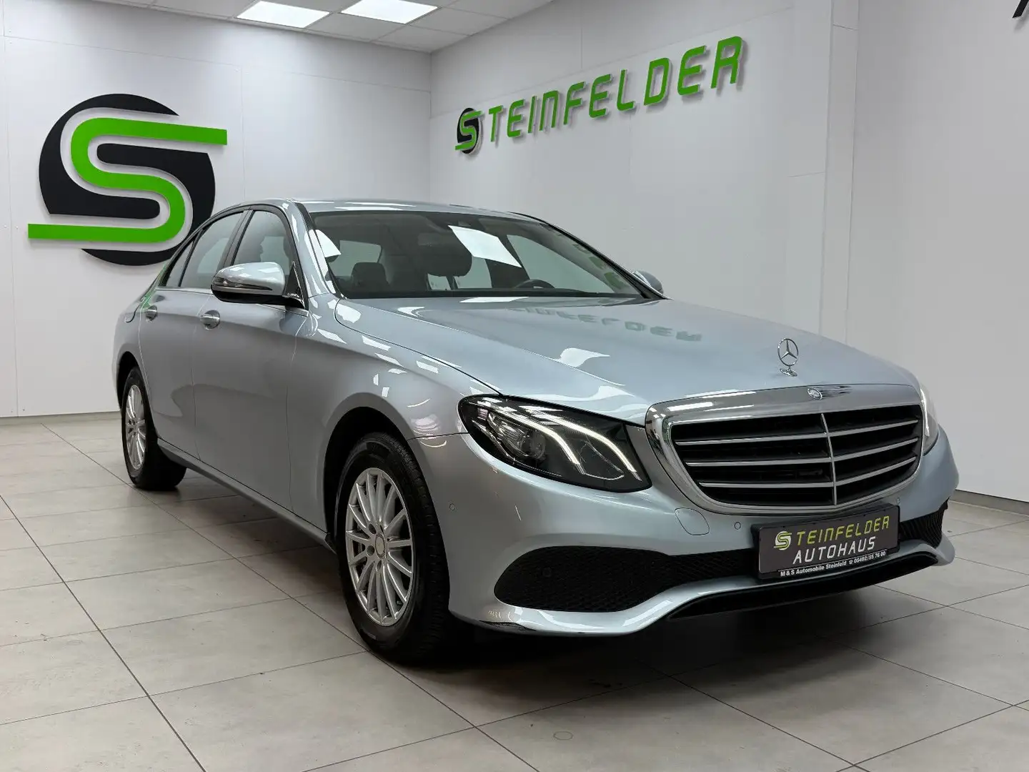 MERCEDES-BENZ Clasa E