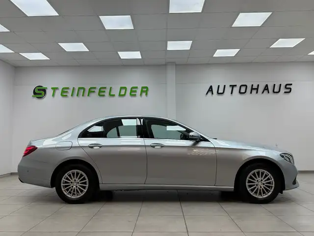 Mercedes-Benz E-Class view 8