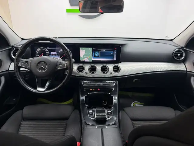 Mercedes-Benz E-Class view 15
