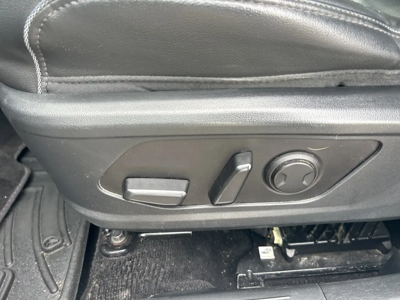 Hyundai Santa Cruz снимка Hyundai Santa Cruz