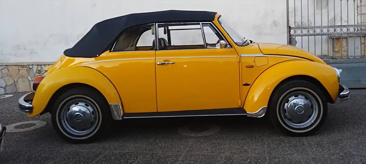 Volkswagen Maggiolino Karmann, foto 1