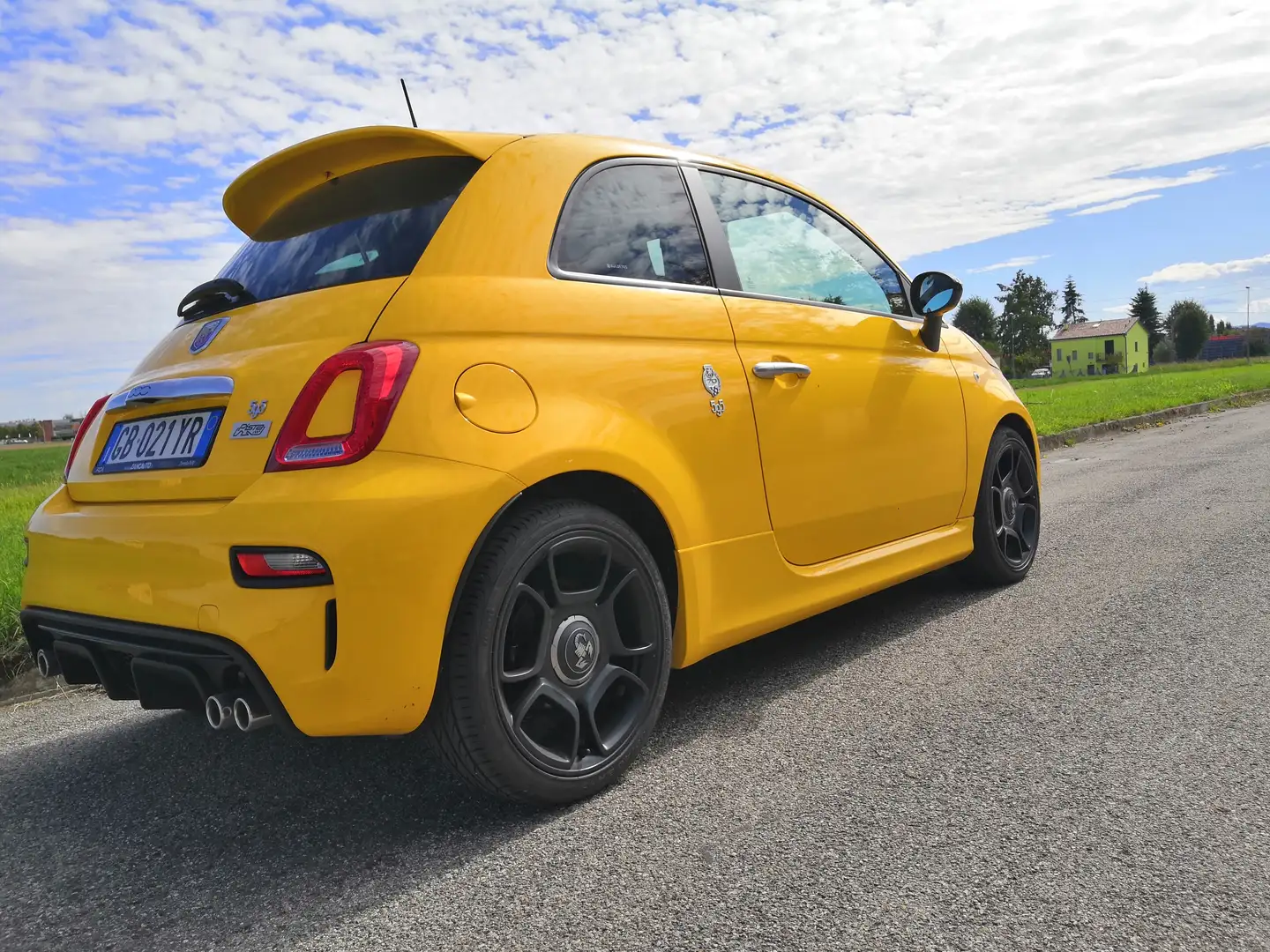 Abarth 595 Pista 70’ ANNIVERSARIO Amarillo - 2